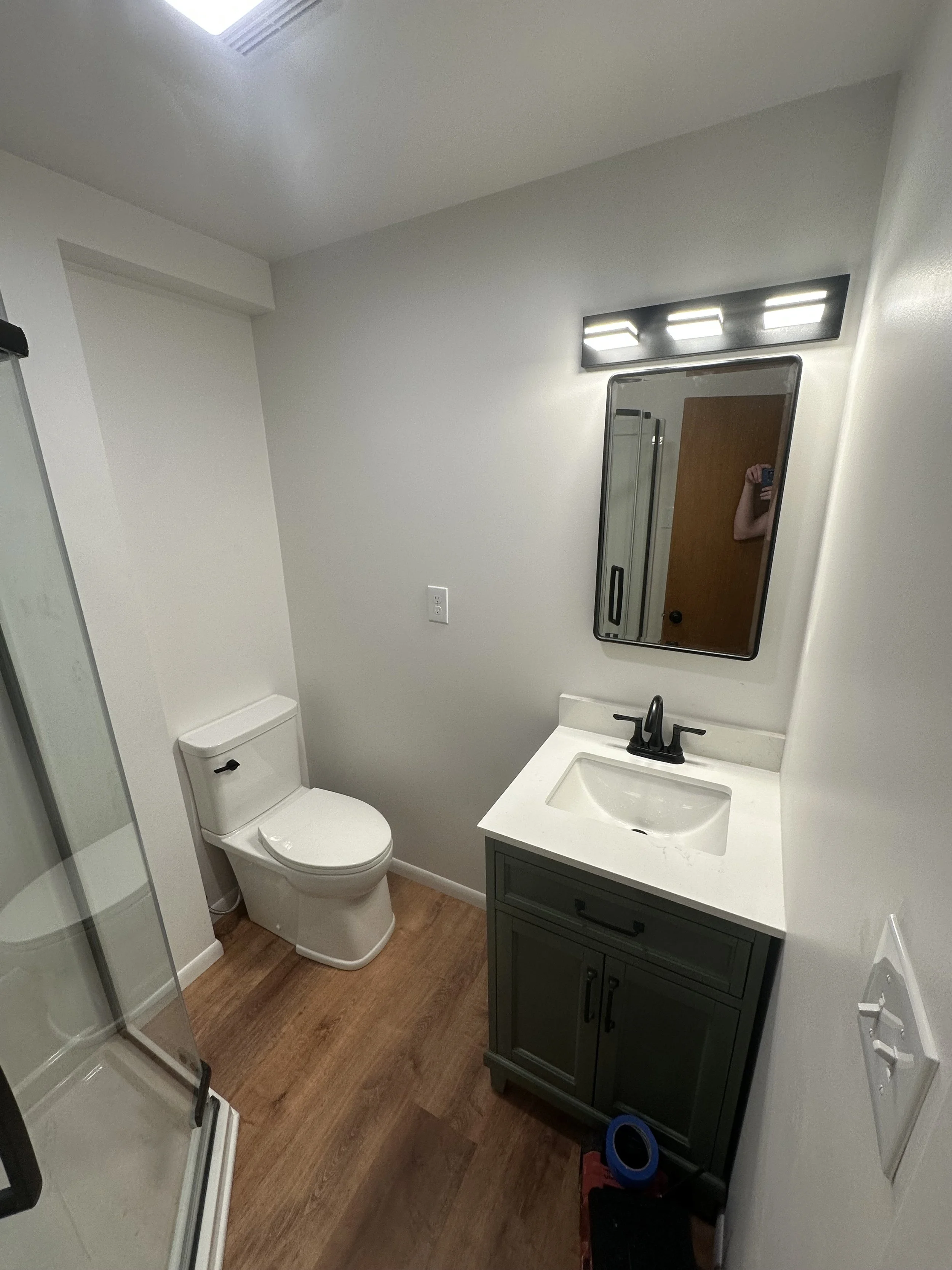 Full Bathroom