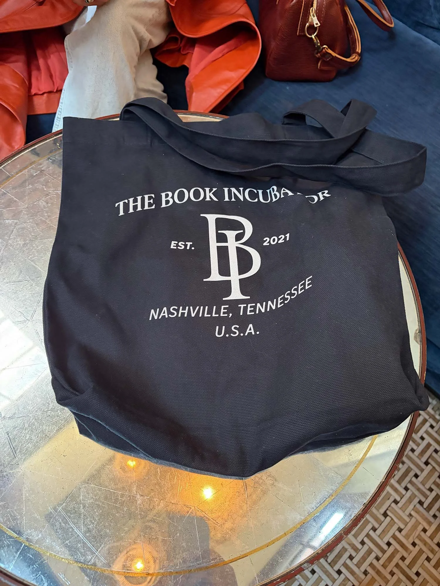 reading-tote-bag.jpg