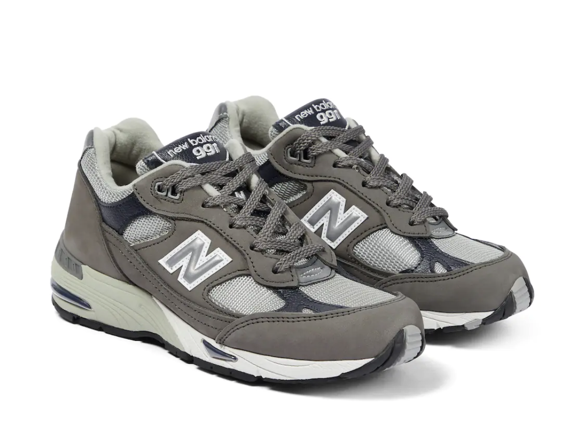 NEW BALANCE
Made in UK 991 sneakers