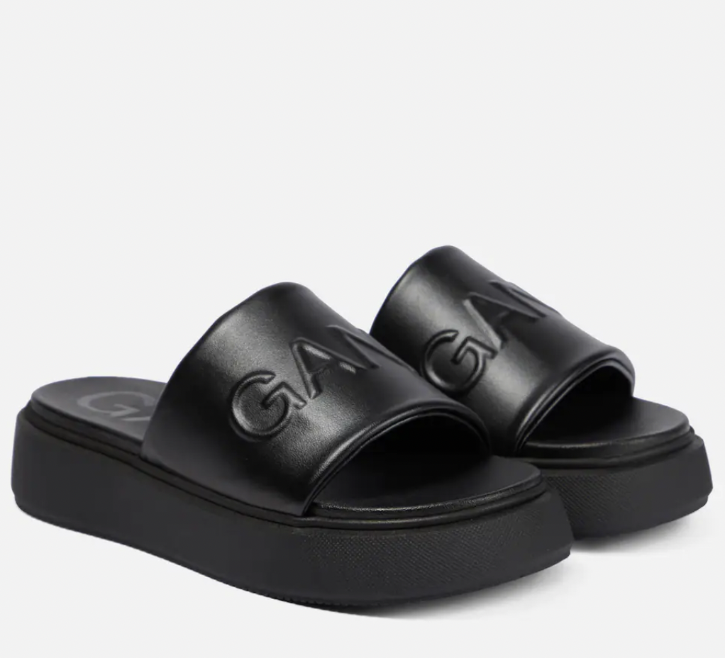 GANNI
Logo rubber slides