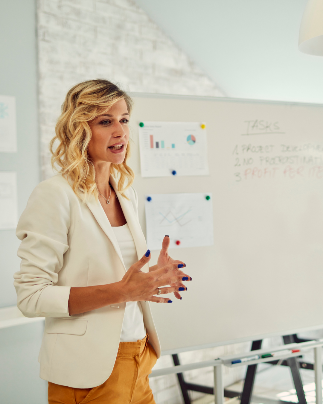 Female tech founder practicing seed stage investor pitch delivery