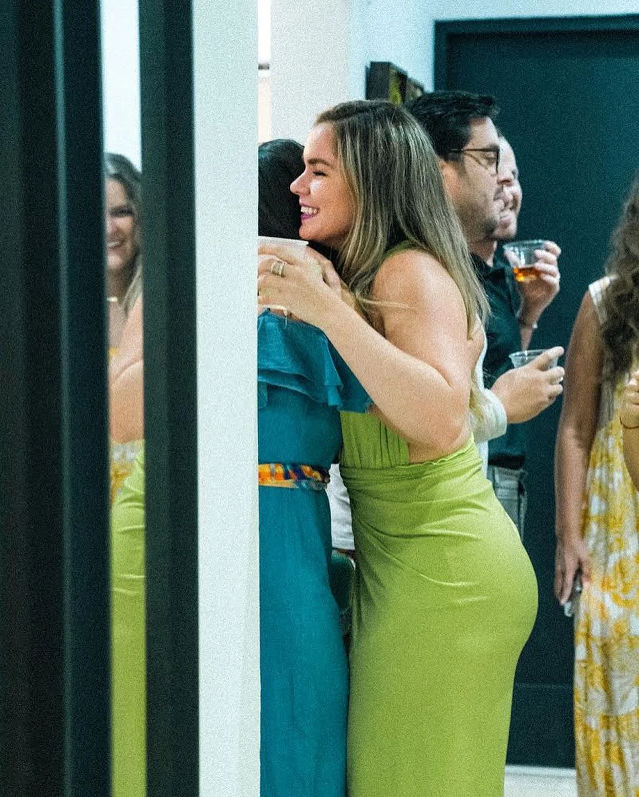 The most amazing creative familia &iexcl;gracias! Here&rsquo;s a few pics from our studio opening 4.22.22 the fun part is only getting started&hellip;

📷 @lamorreti 

#PitirreStudio #FlashbackFriday #recappics #aprilphotodump #takeflight #creativefa