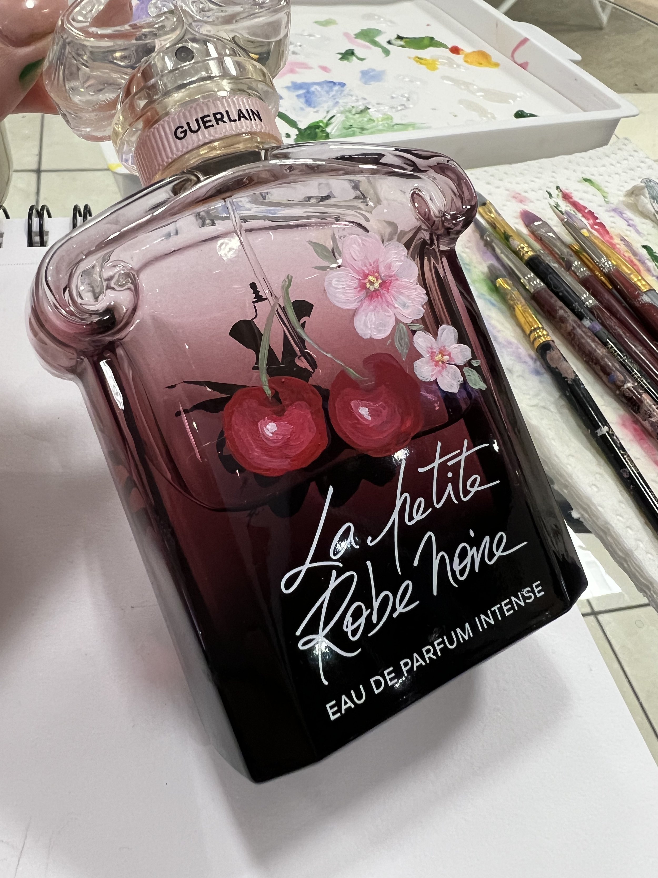 hand-painted-perfume-for-mothers-day-gift-montreal.jpeg