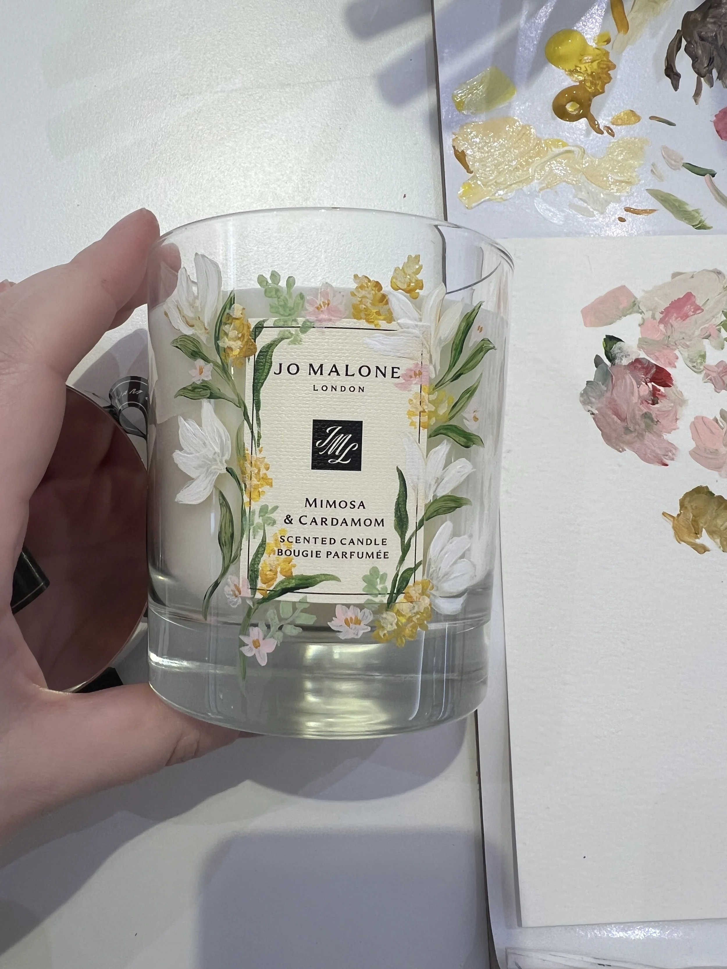 fleurs-peintre-sur-bougie-chez-holt-renfrew-ogilvy.jpeg