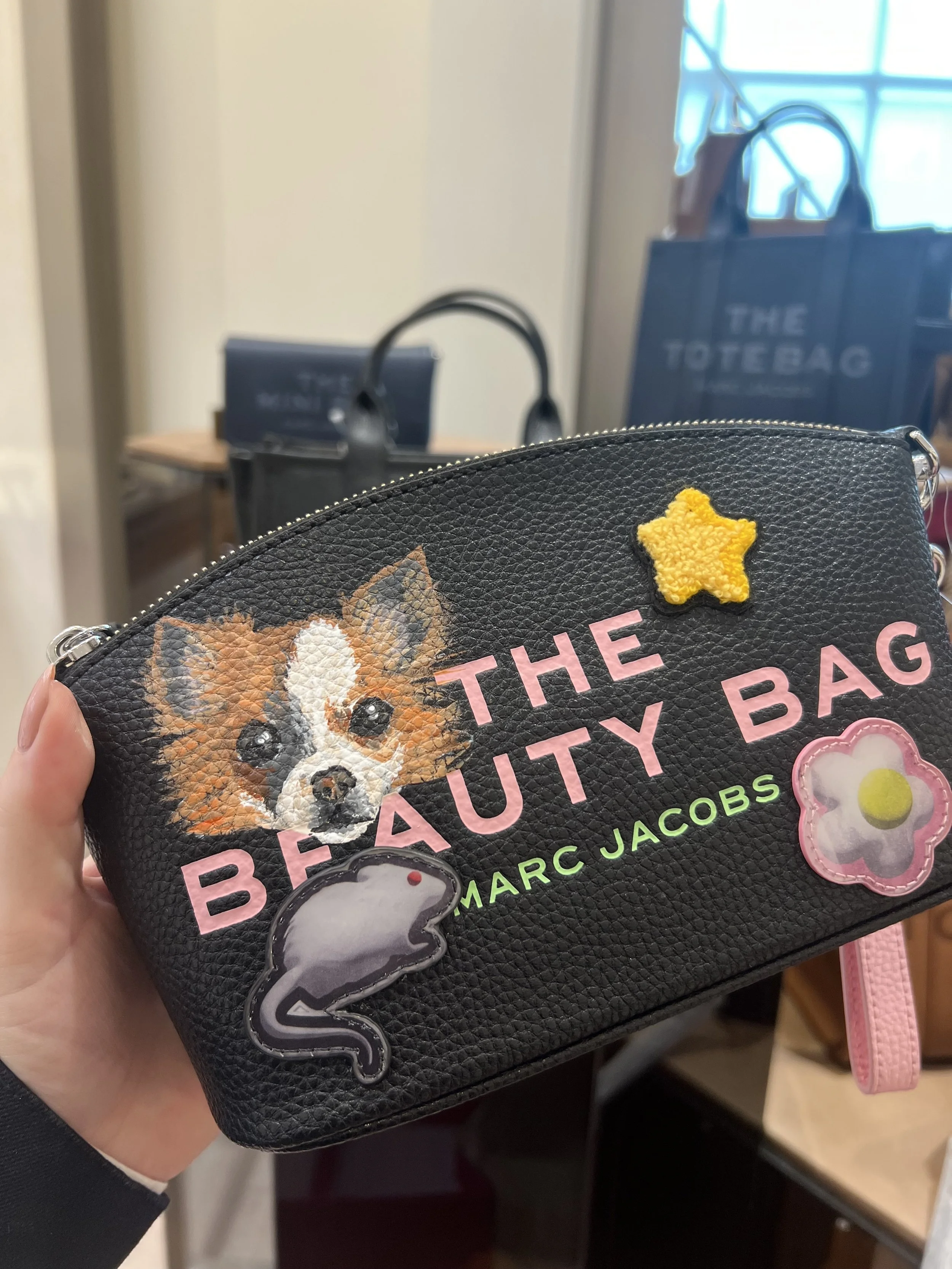 cute-chihuaha-pet-portrait-on-leather-handbag.jpeg