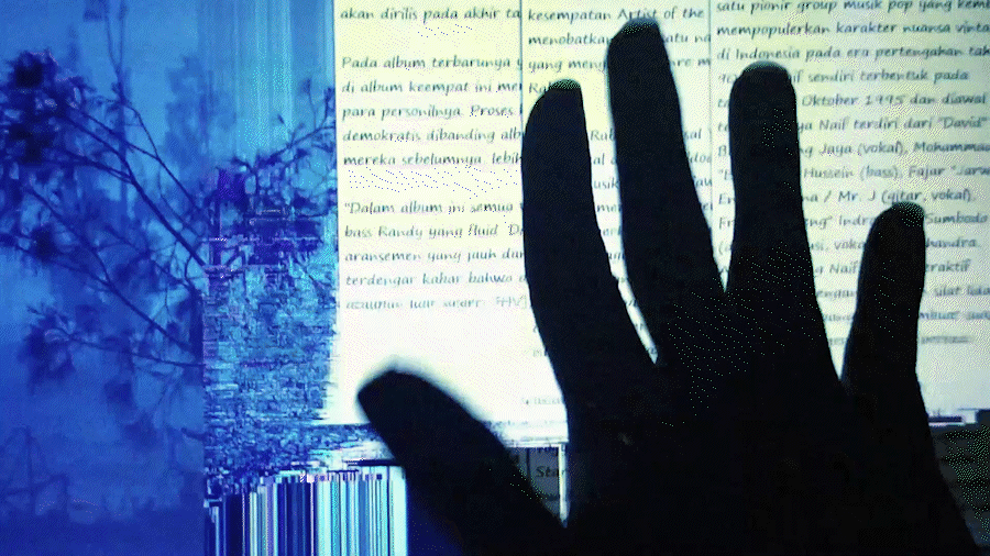 Director of music video Fuzzy, I for one of track "Naivety" .