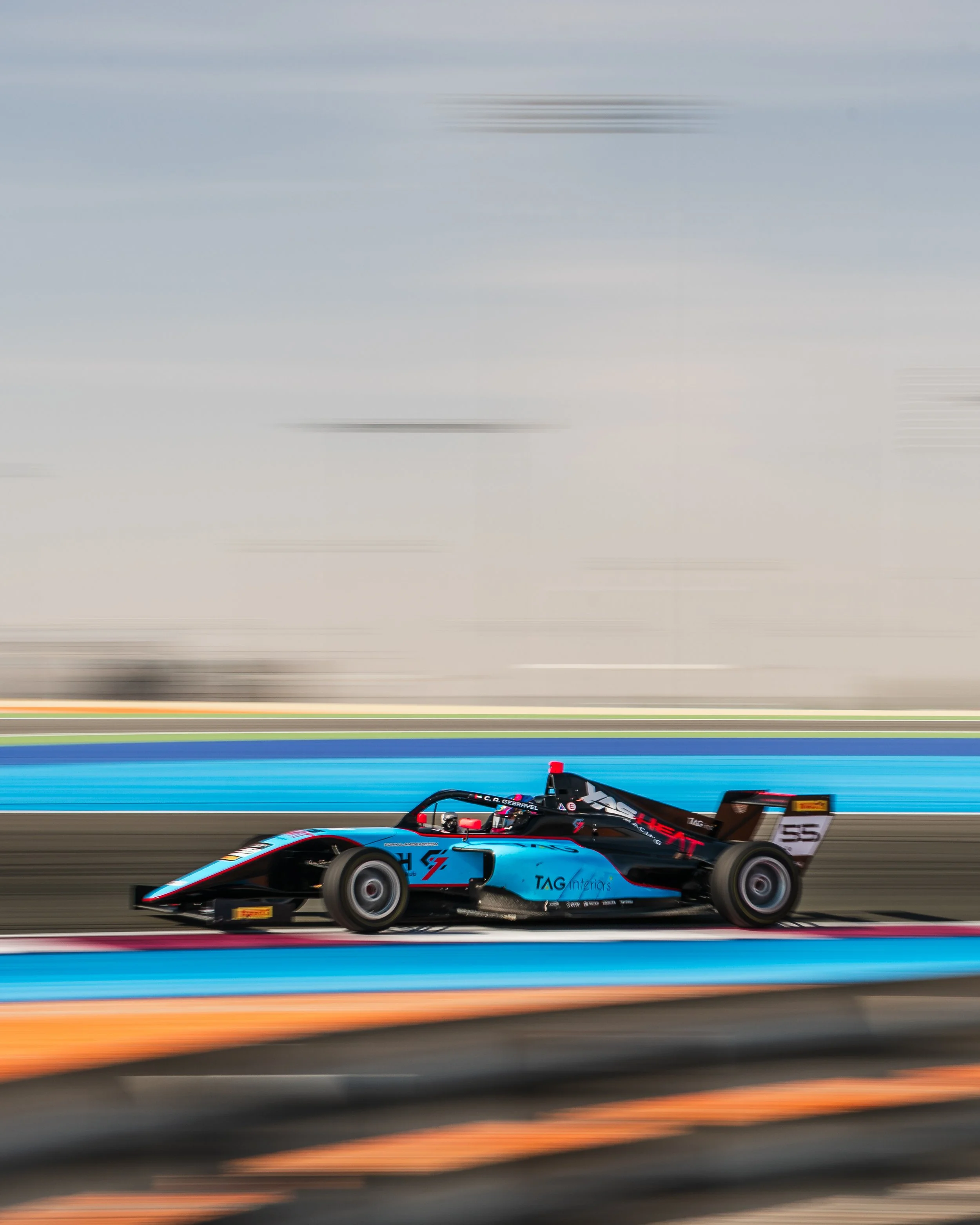 DC - PDM - 70945.jpg