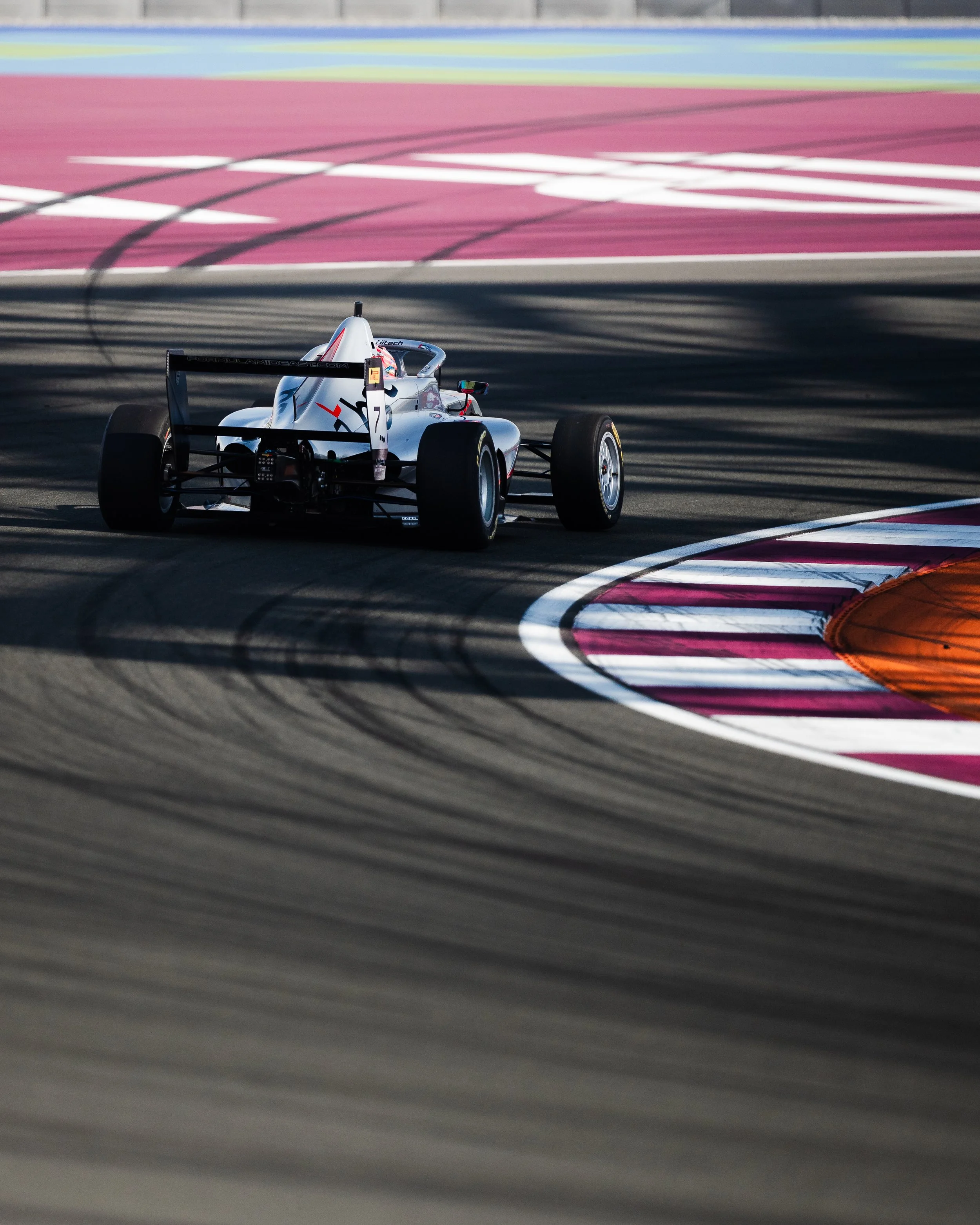 DC - PDM - 71393.jpg