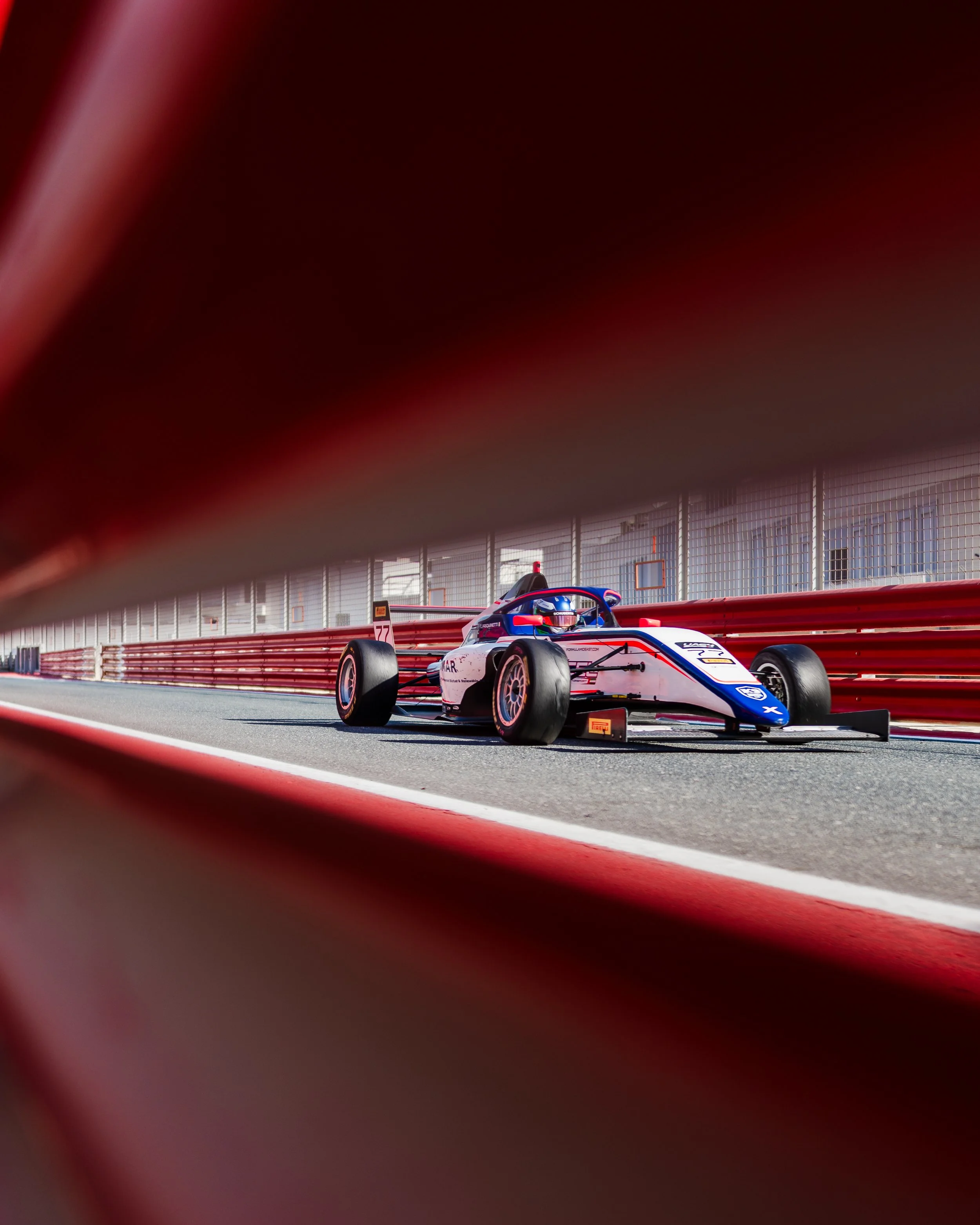 DC - PDM - 63610.jpg