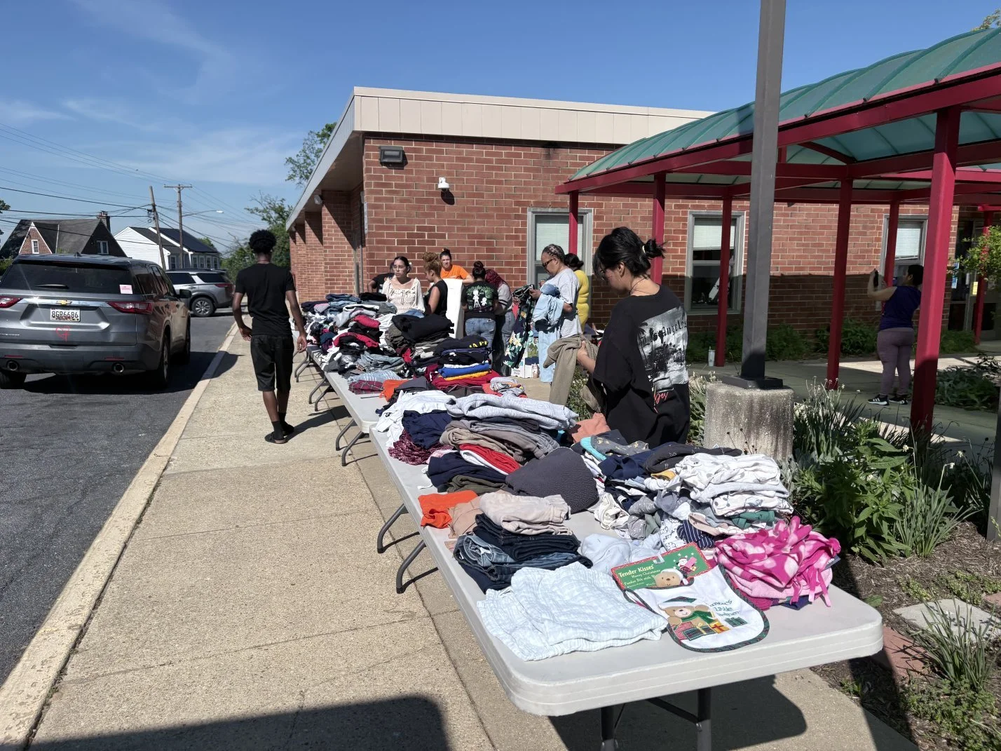 Metamorphosis Mobile Community Resource &amp; Food Pick-Up 