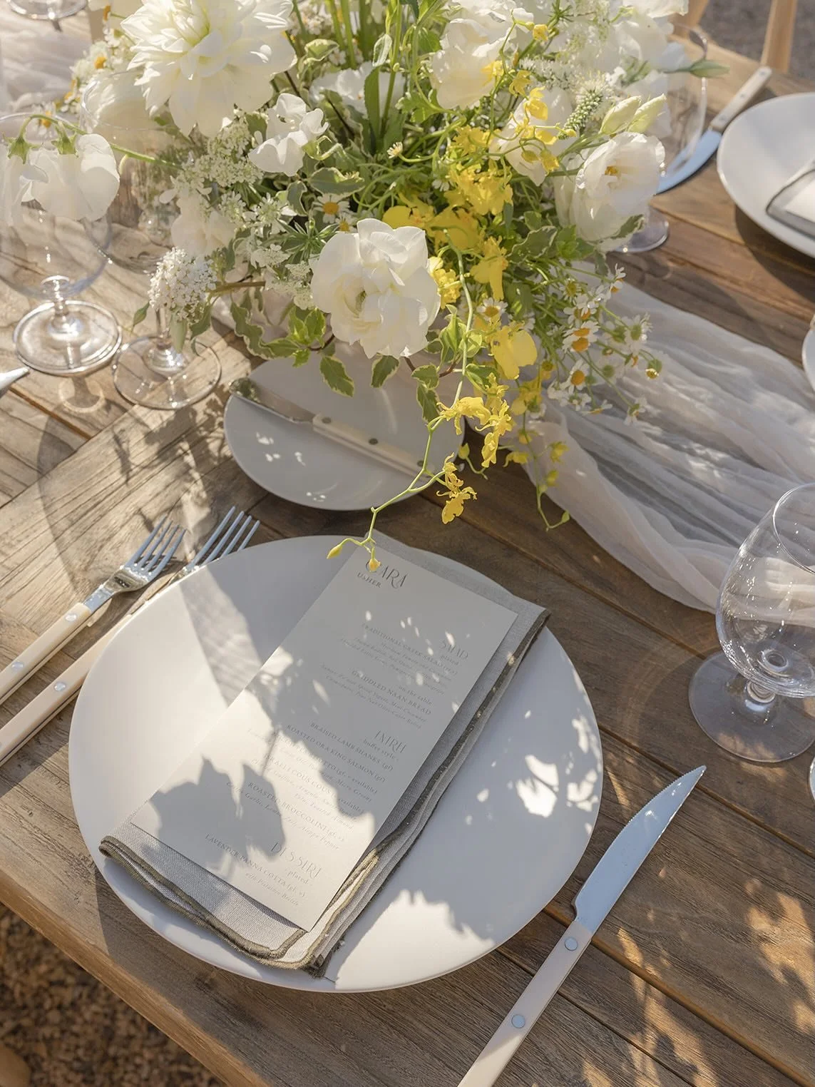 Dreamy yellow details from C&amp;C&rsquo;s incredible wedding in Santa Ynez 💛

Planning &amp; Design @louiseandthird
Photo @lexiehand
Video &amp; Drone @kellymour__
Catering&nbsp;@valleypiggery @simplycocktails
Florals @glennajoyflowers
Beauty @blus