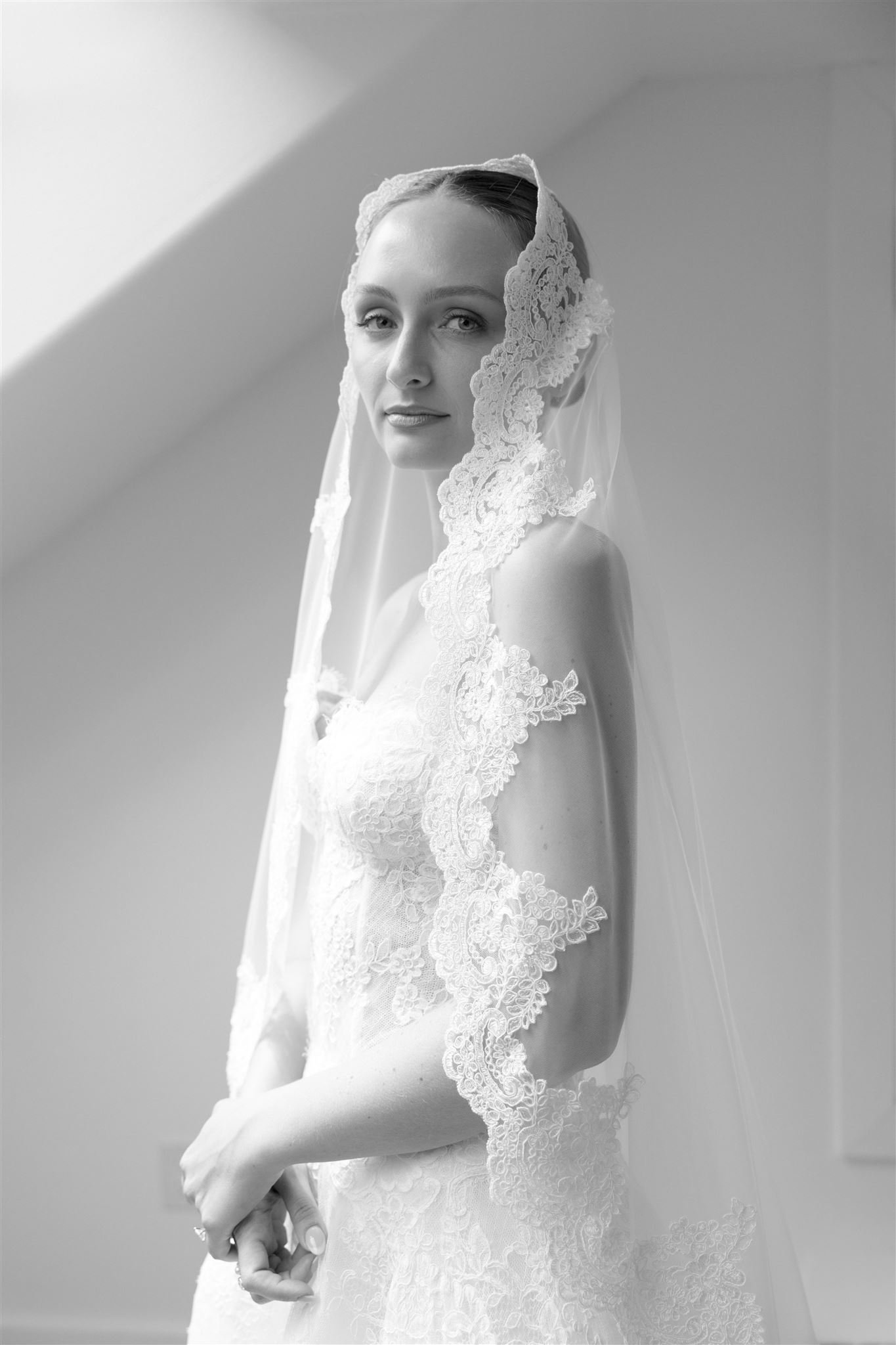 Hood-River-Oregon-Wedding-Lexie-Hand1.jpg