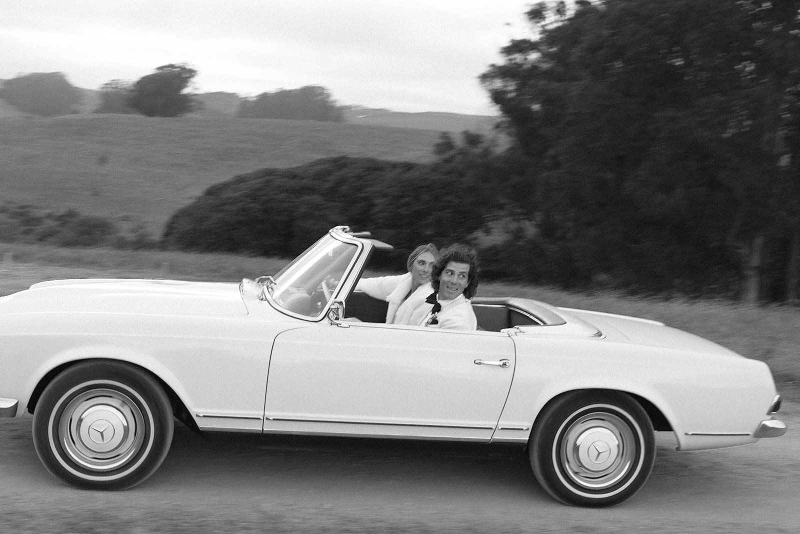 Sonoma-Coast-Wedding-Lexie-Hand .jpg
