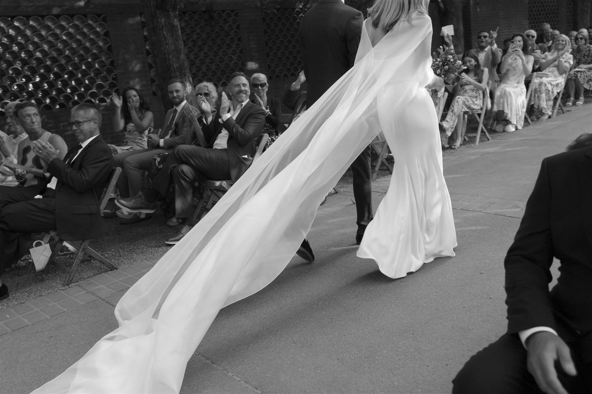 Chicago-Botanic-Wedding-Lexie-Hand.jpg