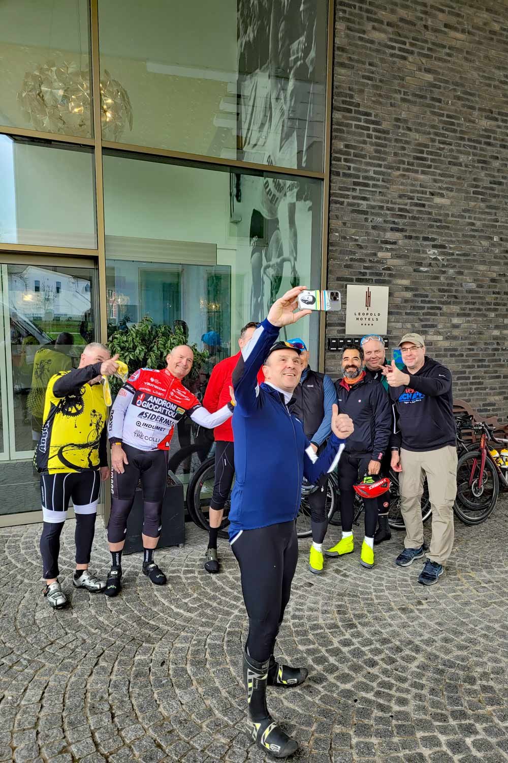 Johan Museeuw taking Velo Echappe' group selfie!