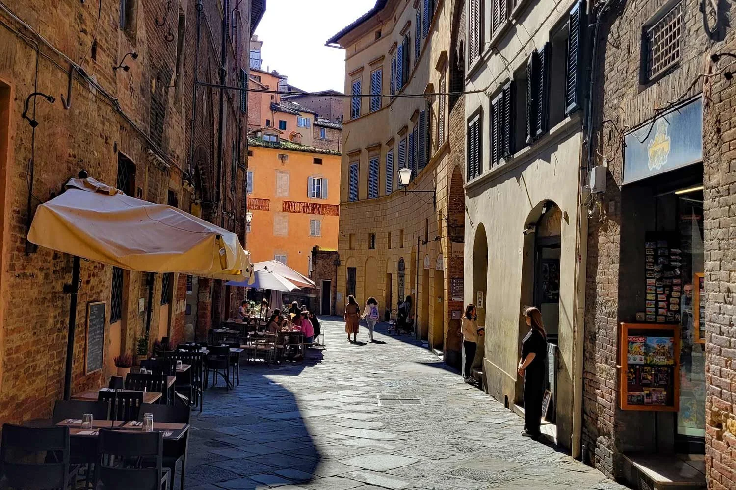 VE_Siena_Street_1500.jpg