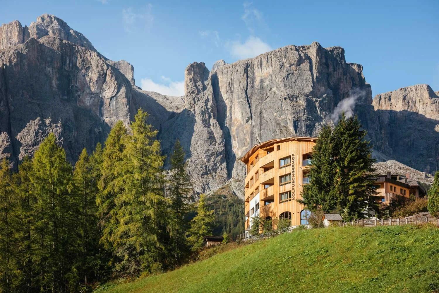 Kolfuschgerhof_Dolomites_View.jpg