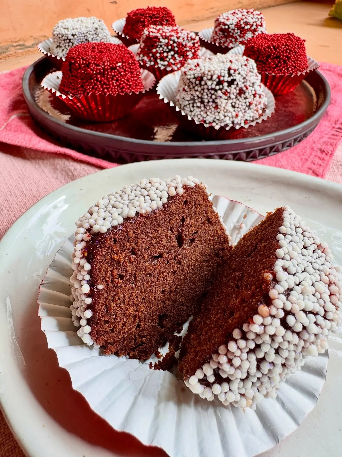 I am in love with these little cakes.

I baked four batches trying to get them right. My neighbors got the &ldquo;practice rounds.&rdquo; They were pretty happy with the pre-Vday treats.

These are my Valentine&rsquo;s take on the Mexico City pastry 