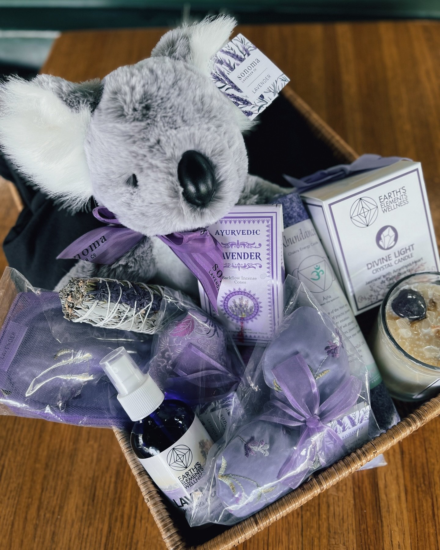 Mother&rsquo;s Day is this Sunday! 💐 Here&rsquo;s another gift idea for the moms in your life ☺️

Give the gift of relaxation with @sonomalavender products 🪻 These #lavender scented body wraps, eye masks, and warmies can help relieve stress, promot