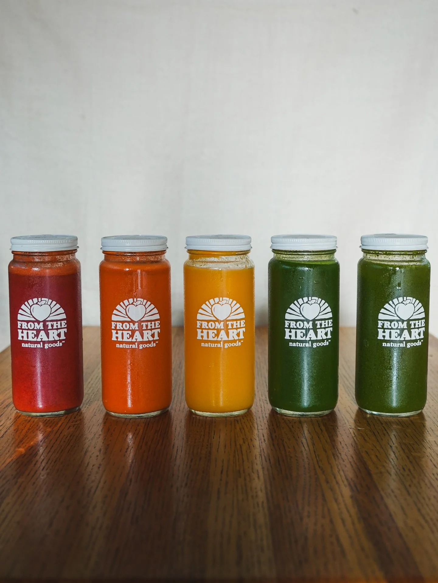 As the weather cools down, it might feel harder to get your fruits & veggies in (bring on alll the warm, comfort foods! 😆) BUT it’s easy with our juices! 🌈 Our fresh pressed juices are made with just the good stuff - 100% organic fruits &