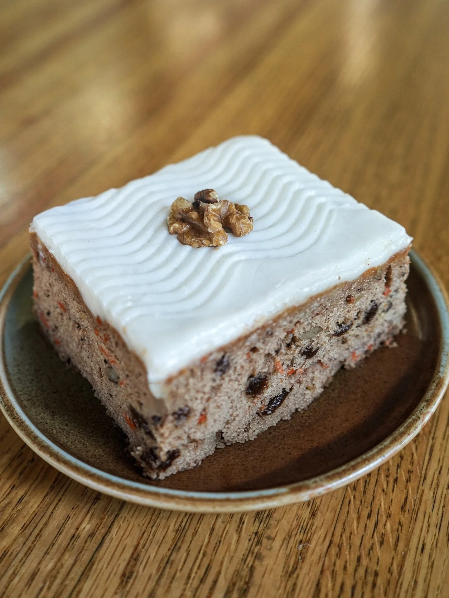 Happy Friday 💫 Celebrate the weekend with a sweet treat (or two)! ☺️ Swipe through to see some of our season’s favorites 🍂🍁 Pictured are…Spiced Carrot Cake, Pecan Blondie, Pecan Pie, Pumpkin Pie, Apple Pie and Pecan Shortbread 💛
100