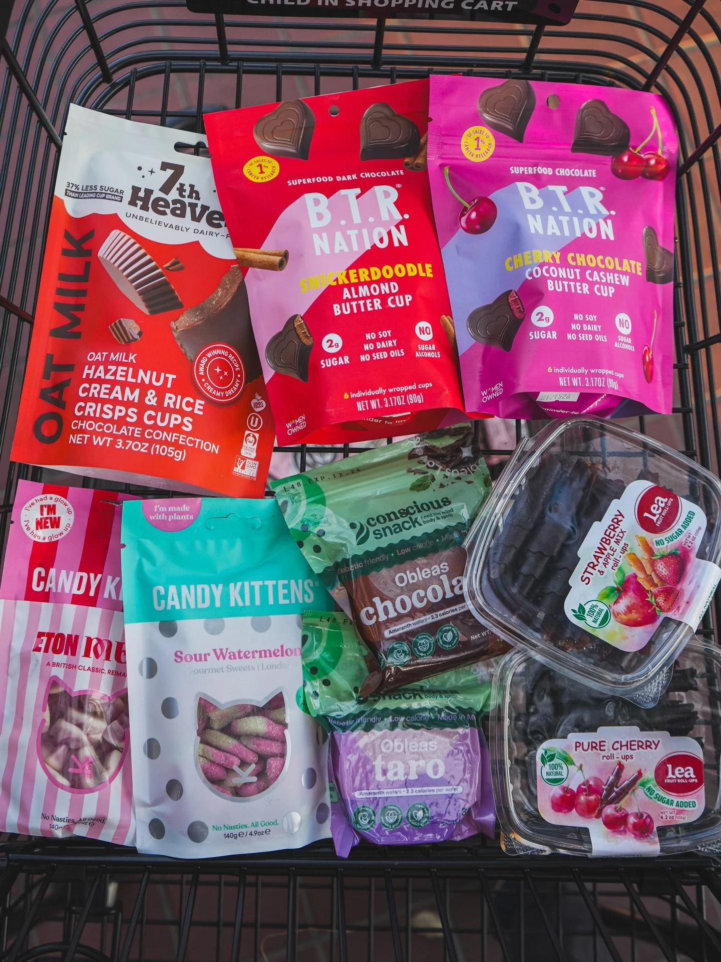 A look at some new and featured items in our market that are perfect for Valentine&rsquo;s Day (or any day you feel like a sweet treat!) 😉💝🍫🍒🧁 Read a little bit about a few of the brands below ⬇️ 

@conscioussnack - this Latina Mother-Daughter o