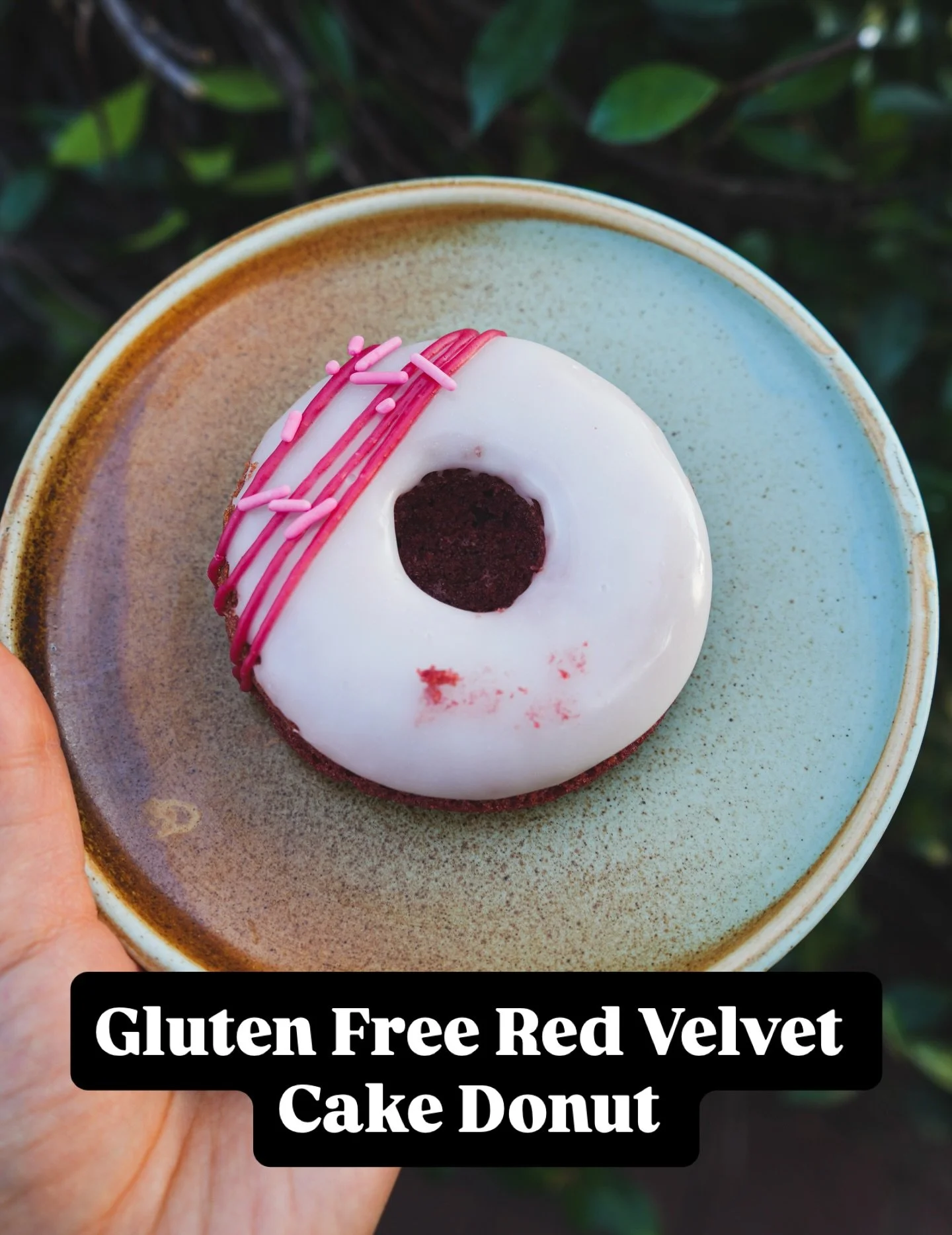 Swipe through to see the new/seasonal treats from @risingheartsbakery 💝🙌🤤🍫 

A delectable cake donut (the bakers are extra proud of this one! 🍩), a tie-dye sugar cookie, adorable festive cupcakes, our delicious chocolate cake in the shape of a h