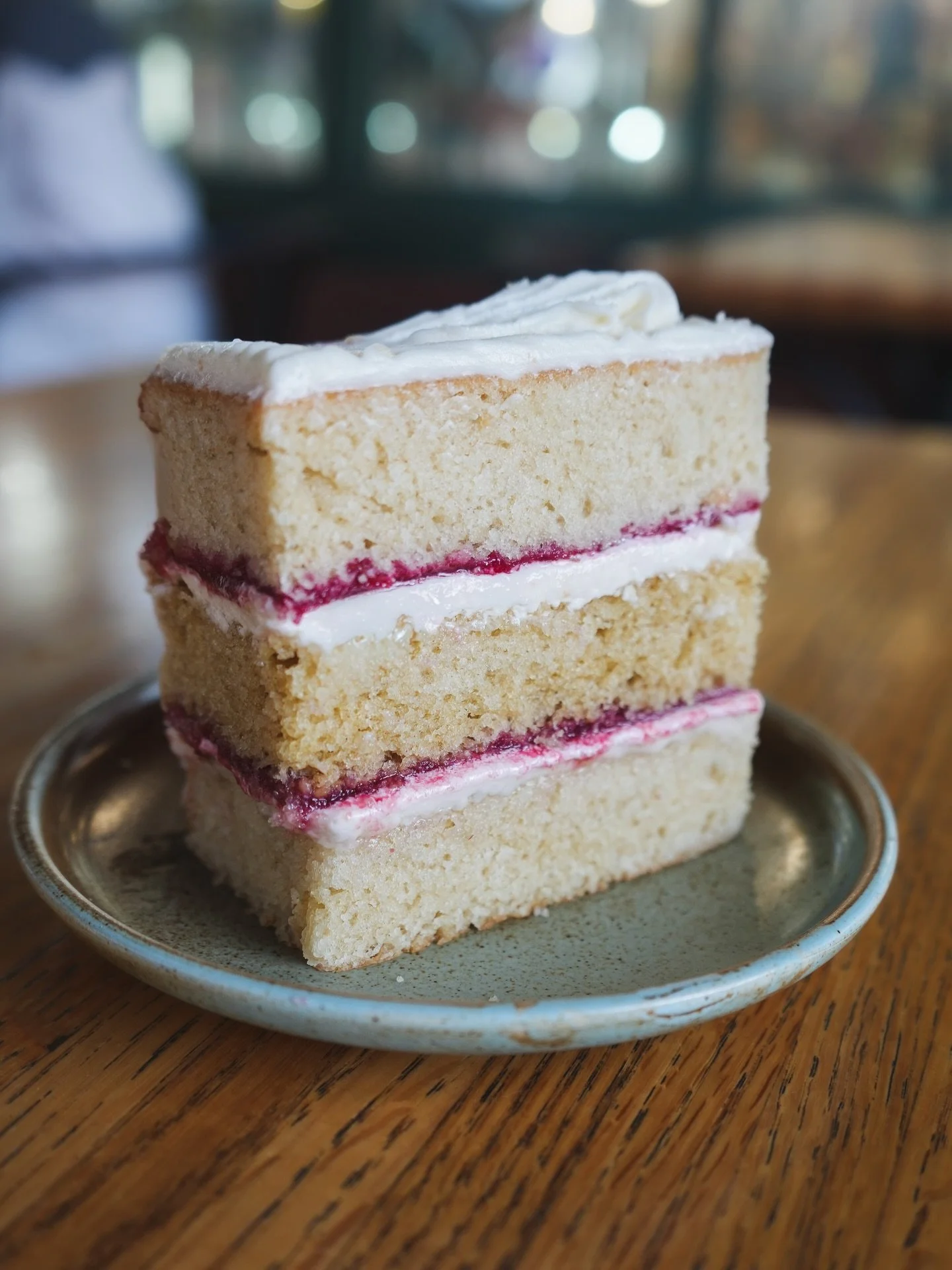 If you still haven&rsquo;t tried our Vanilla Raspberry Cake&hellip;what are you waiting for? 😇🌸🌈🍓 

A classic Vanilla Cake with housemade Raspberry Jam &amp; Buttercream 🍰  Pick it up in the market, or enjoy a slice in the caf&eacute; ☺️☕️ Also 
