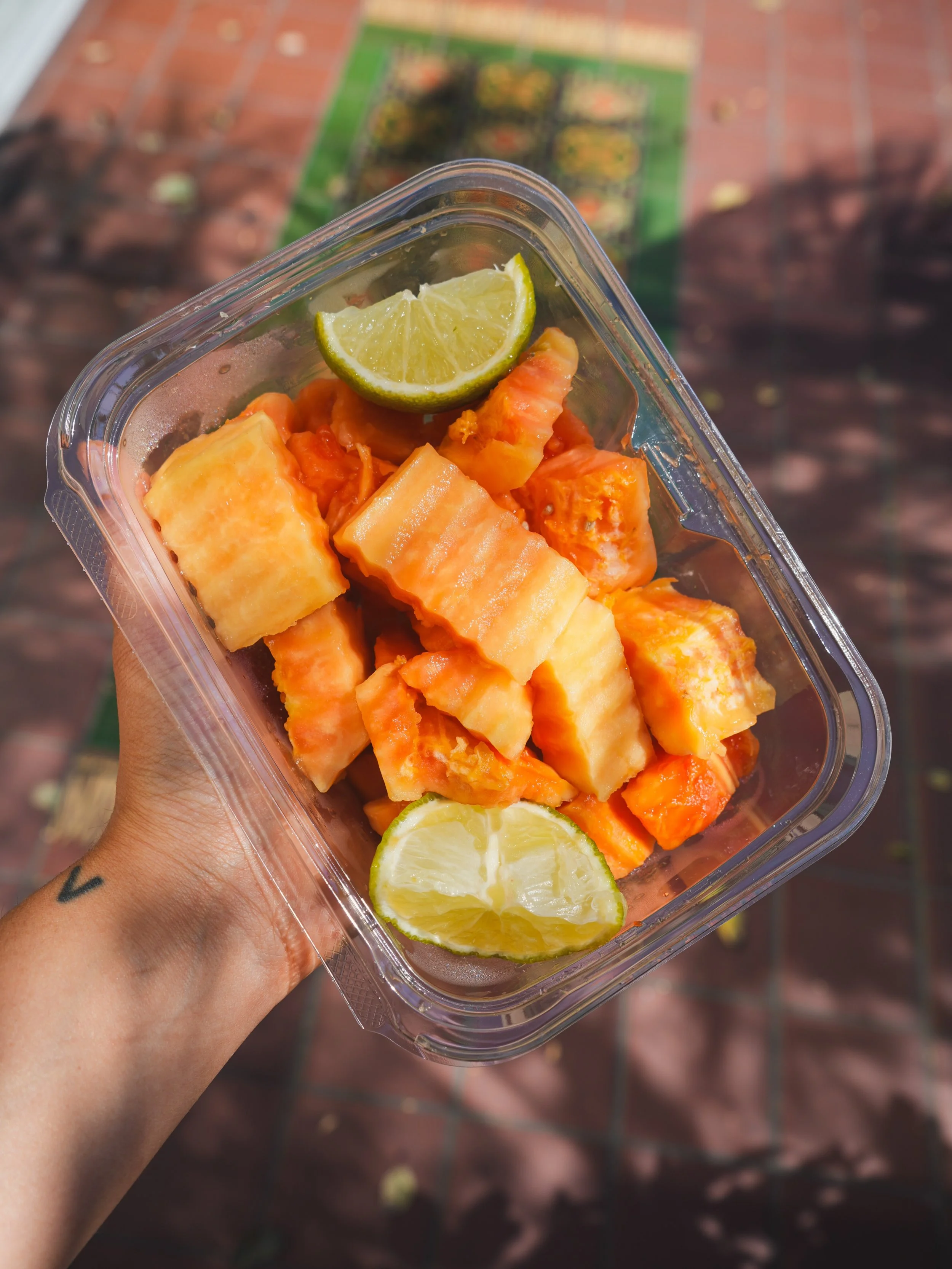 We just got fresh organic papaya and it&rsquo;s bursting with flavor 😳🌈☀️🍋&zwj;🟩💦 Grab it while it lasts! 

#FYHmarketcafe #organic