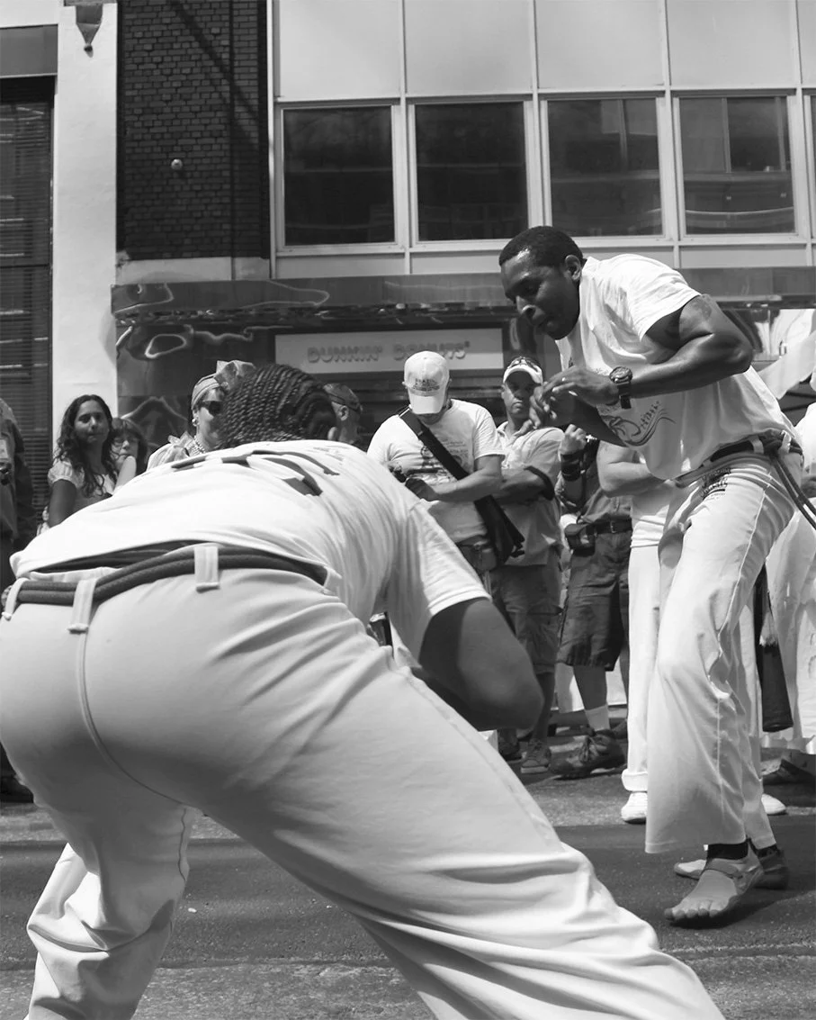 2014_09_11_AndreaDiasBreitman_StreetPhotography_BrasilianParade_Capoeira12_BW_Web.jpg