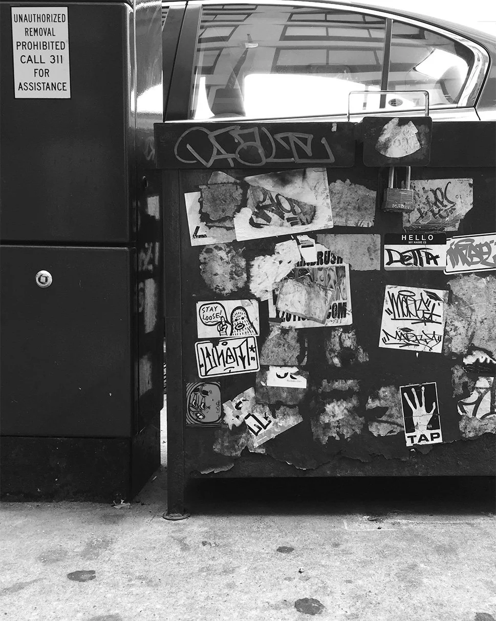 2014_AndreaDiasBreitman_StreetPhotography_NYC_Graffiti_01_BW_Web.jpg