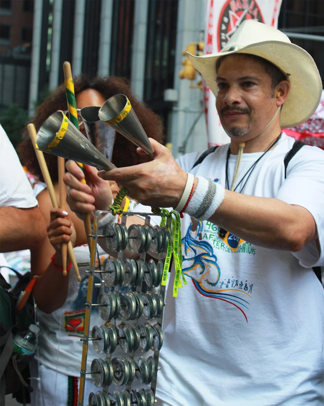 2014_09_11_AndreaDiasBreitman_StreetPhotography_BrasilianParade_Music02_Web.jpg