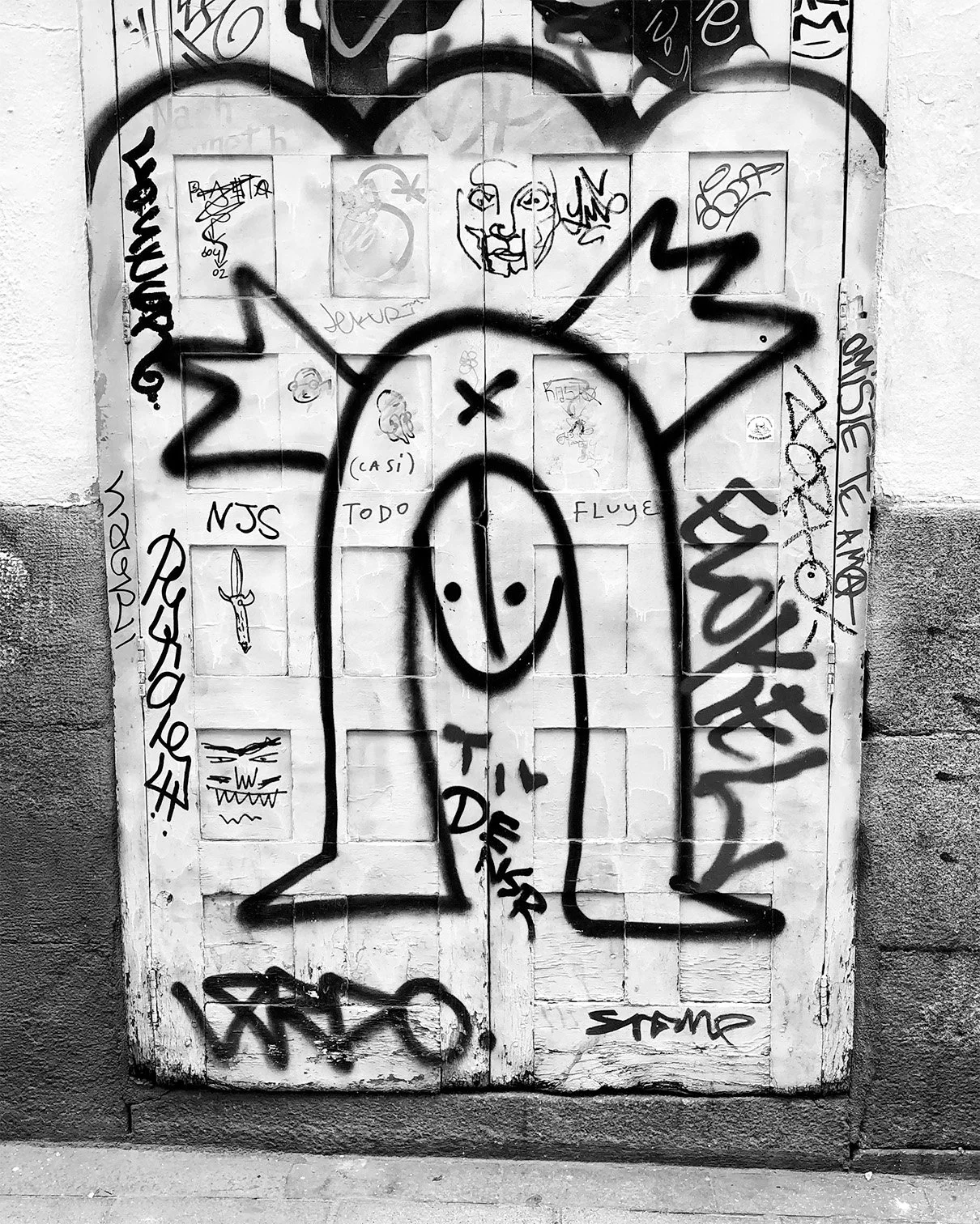 2018_04_AndreaDiasBreitman_StreetPhotography_Madrid_Graffiti_01_BW_Web.jpg