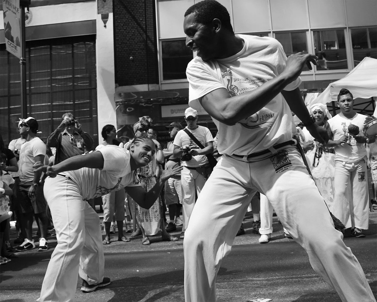 2014_09_11_AndreaDiasBreitman_StreetPhotography_BrasilianParade_Capoeira06_BW_Web.jpg