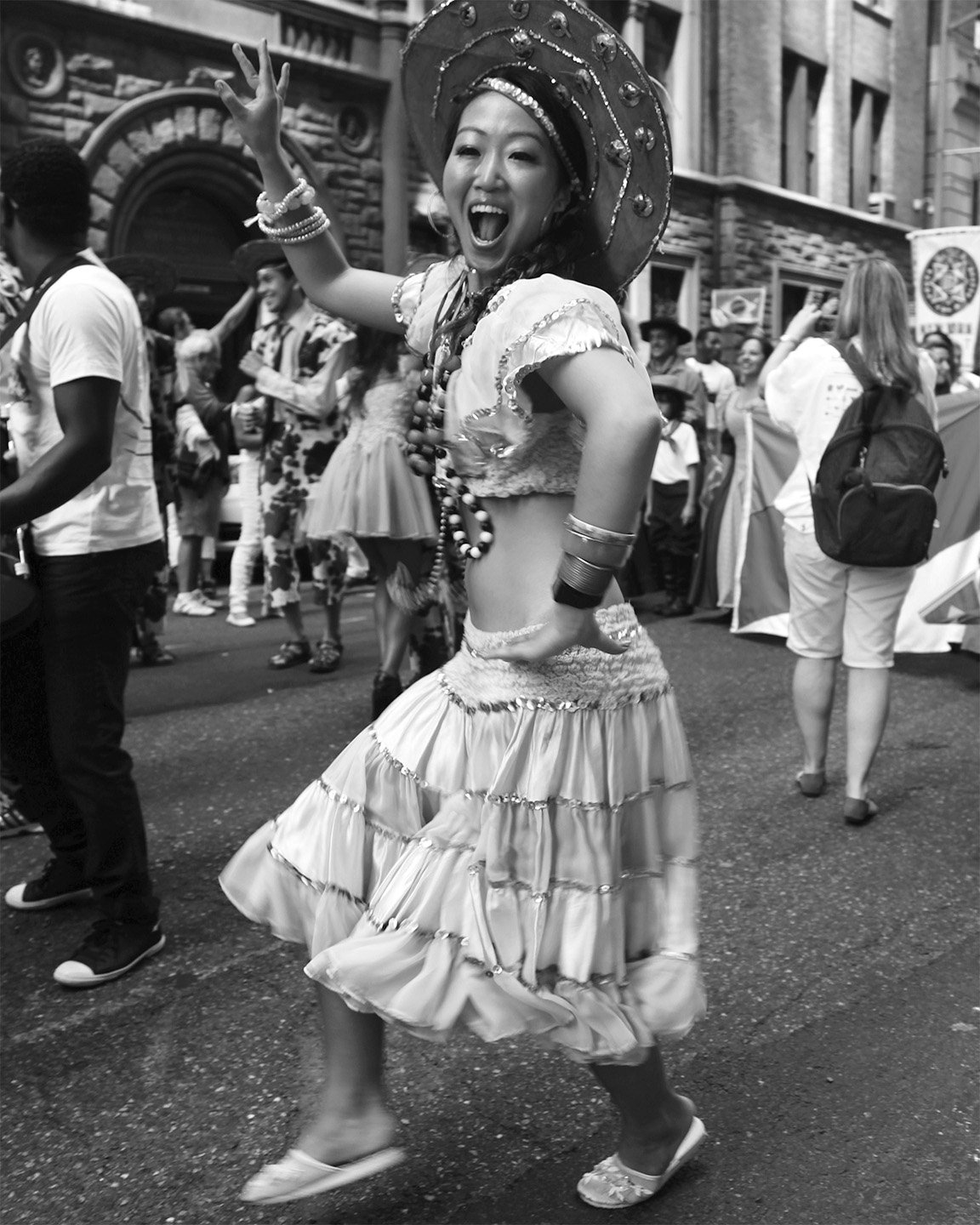 2014_09_11_AndreaDiasBreitman_StreetPhotography_BrasilianParade_Dancer01_BW_Web.jpg