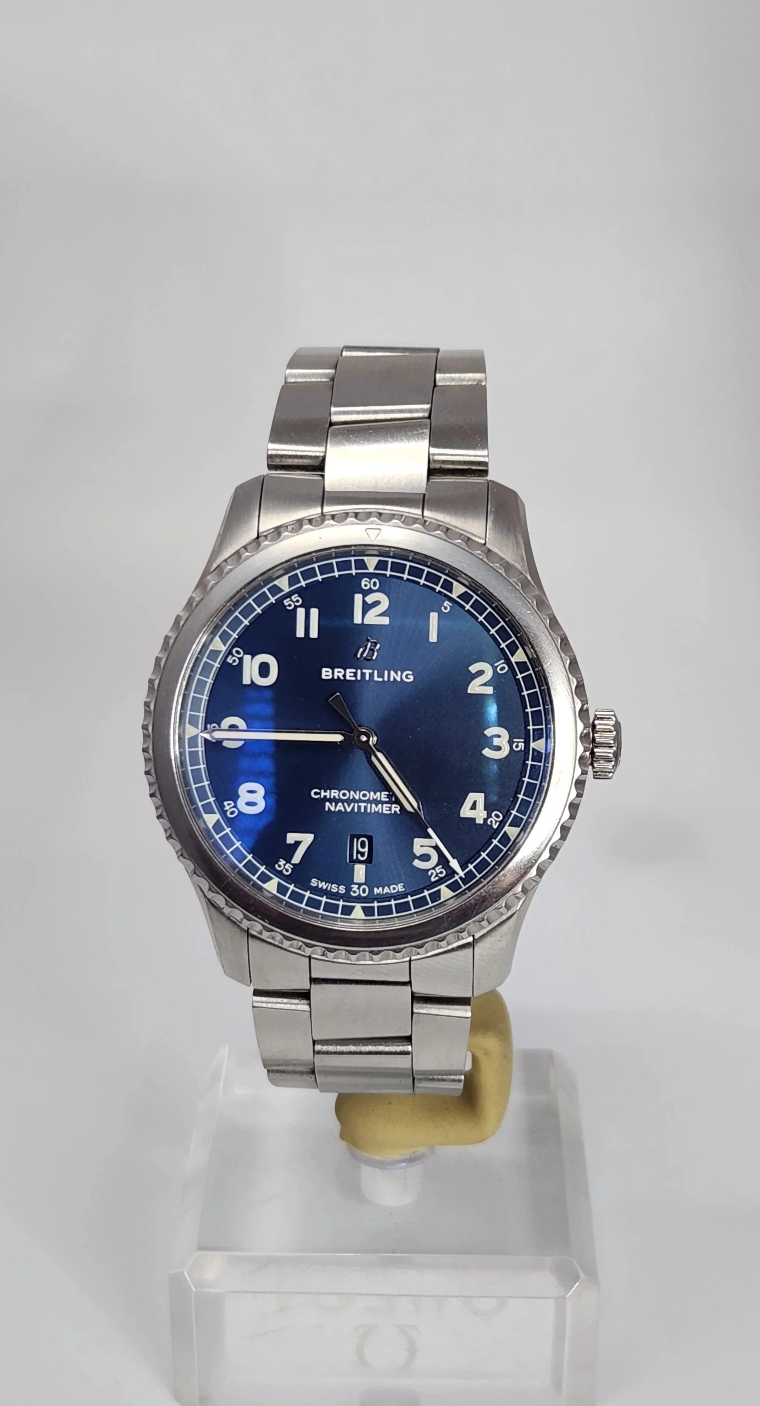 Beautiful Breitling Navitimer 8 Model A17314