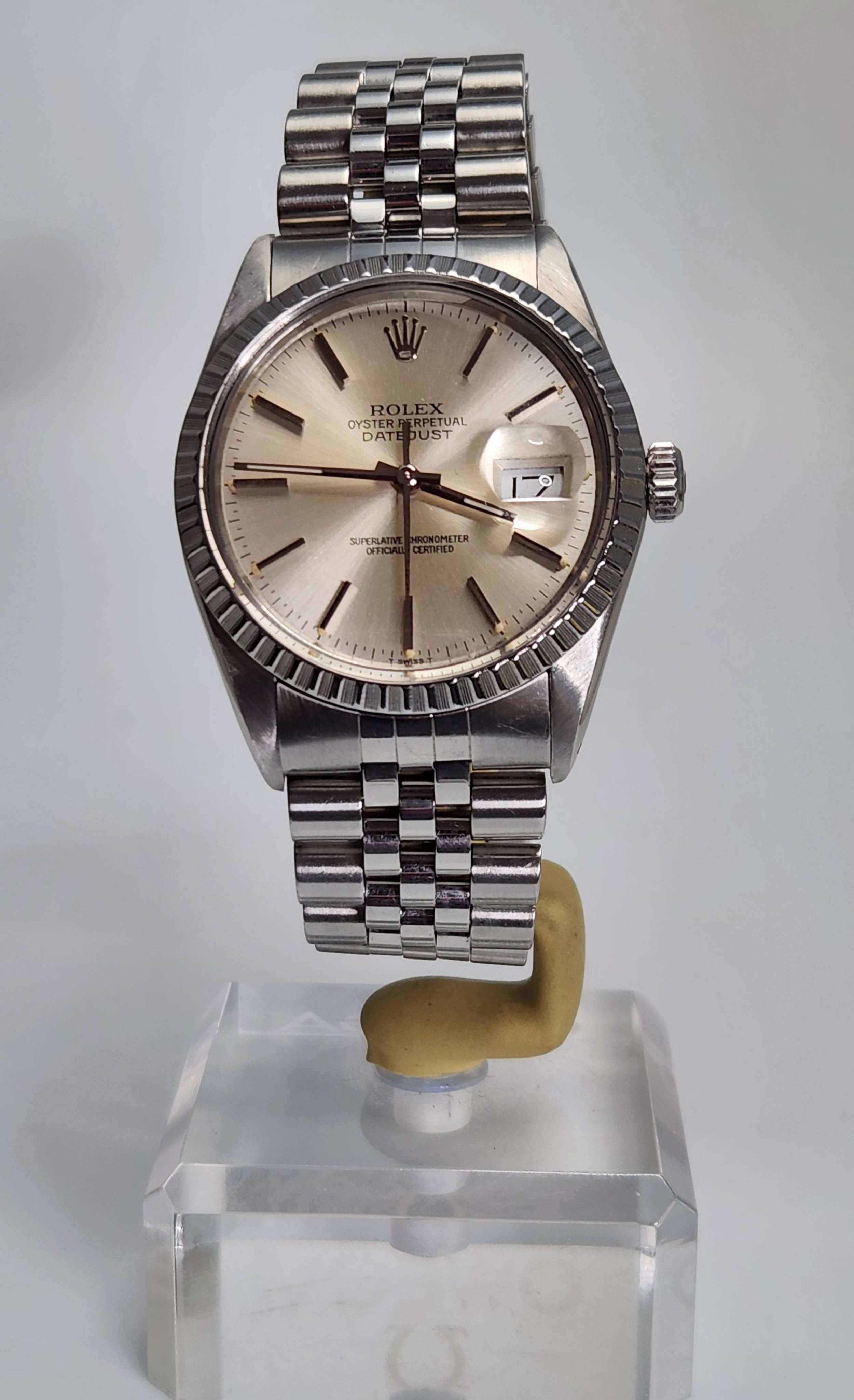 Near Mint Rolex 36mm Datejust 16030 Automatic Watch - Box , Booklets, Hang Tag (Just Serviced)