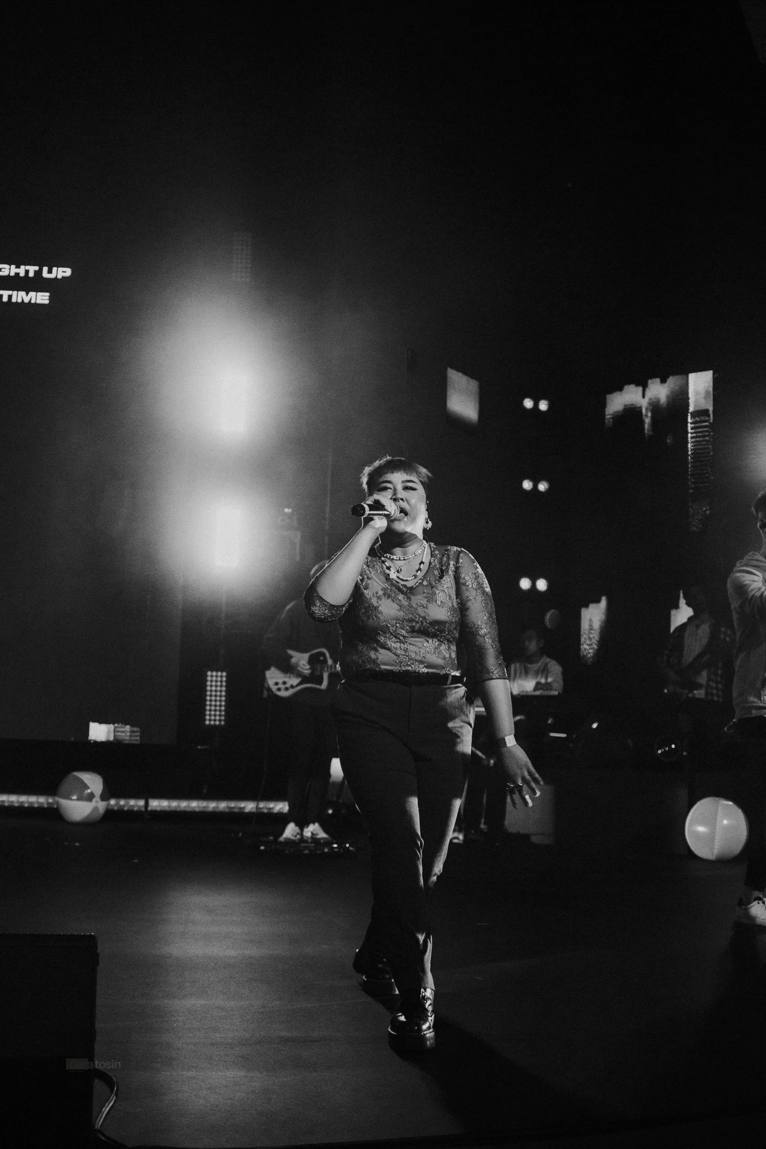 I58C0103-2.jpg