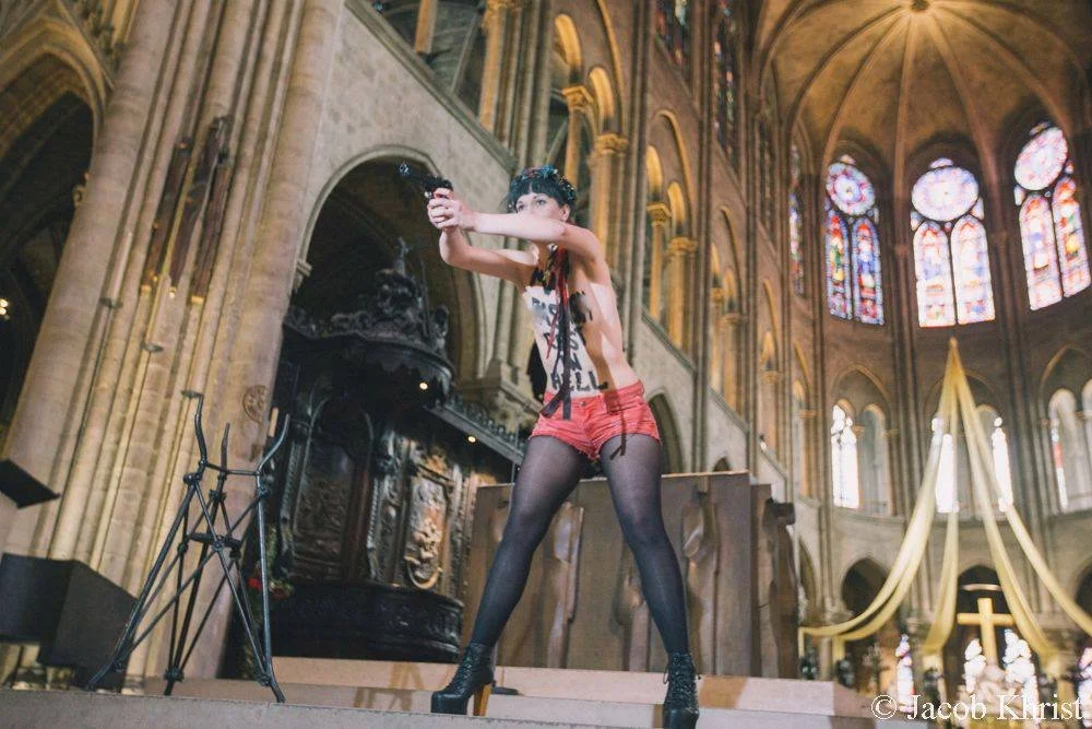 femen Marguerite Stern notre dame de paris