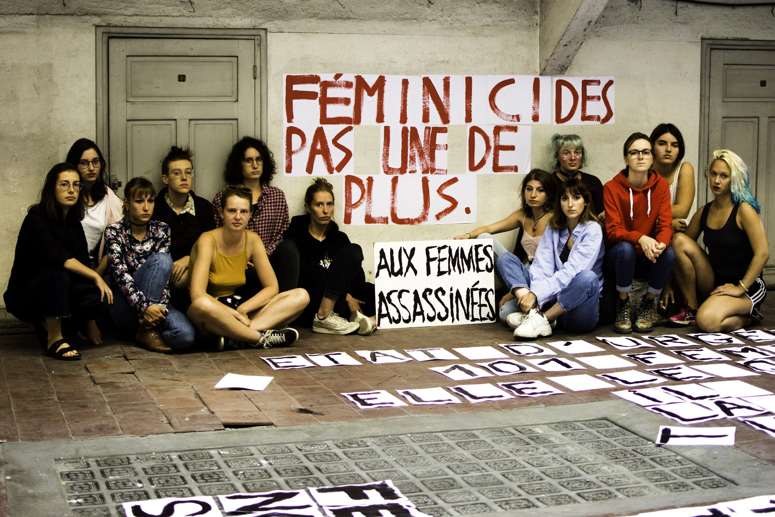 collages féminicides féministes Marguerite Stern