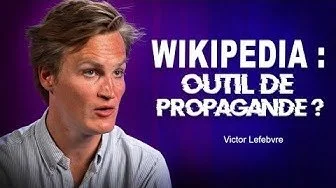 Titre en français sur fond violet : "WIKIPEDIA : OUTIL DE PROPAGANDE ?" avec une femme parlant, image d'une vidéo ou interview.