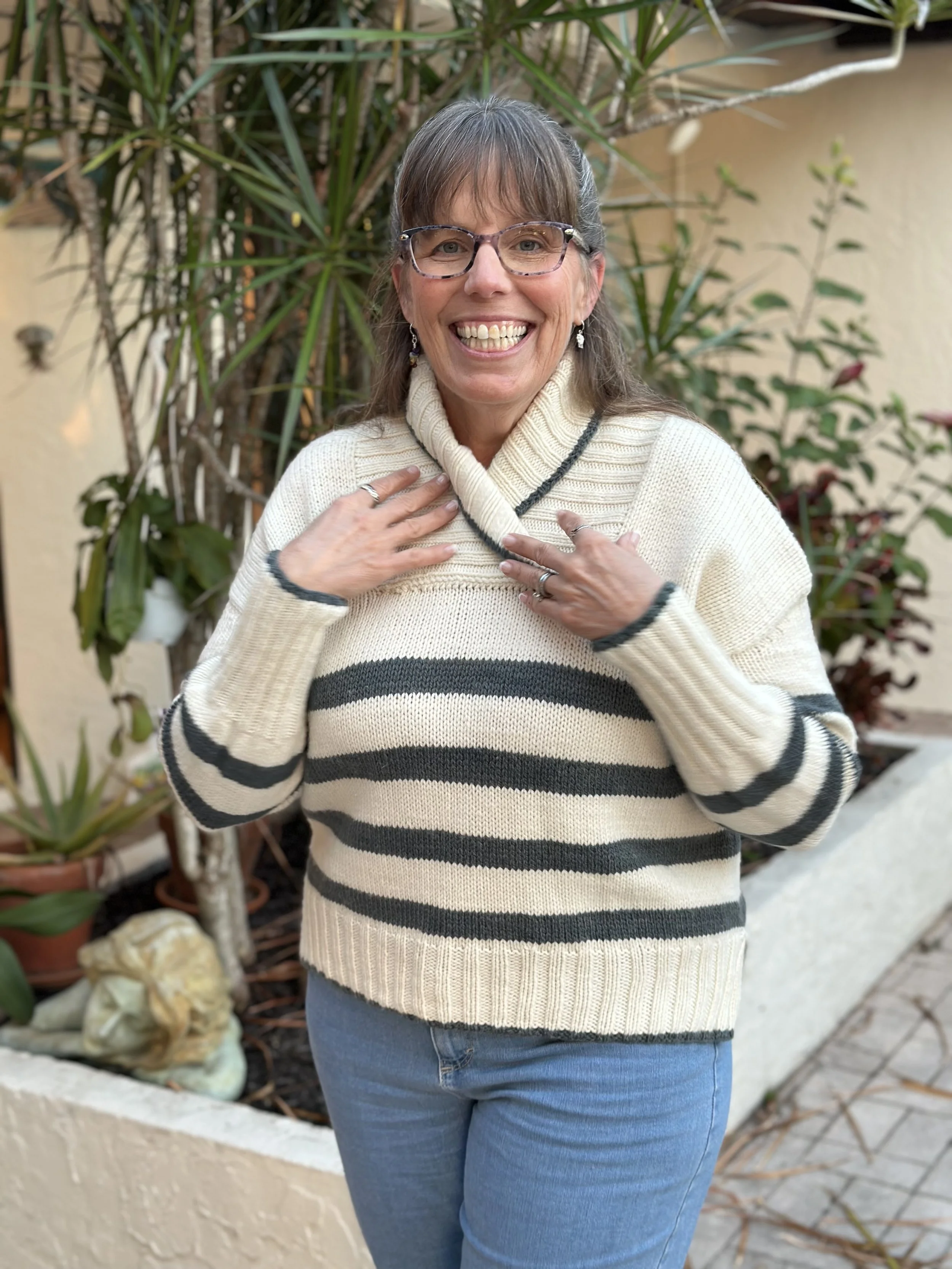 Michelle knit the Snowglimmer (by Dani Bauer) in Pure Merino DK