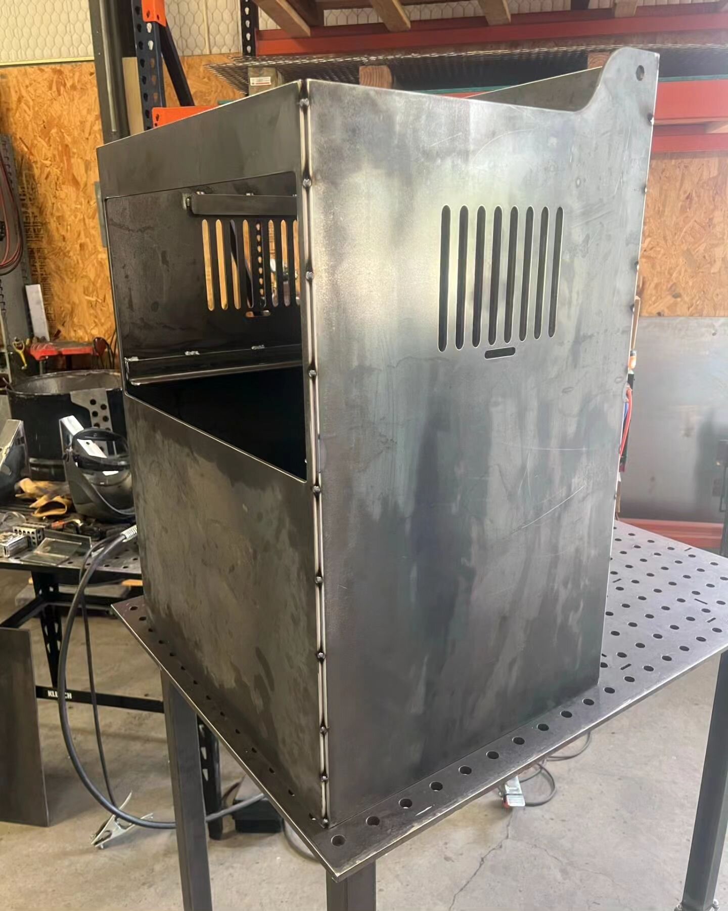 Build update on a custom direct heat smoker we're doing for one of our customers!!!