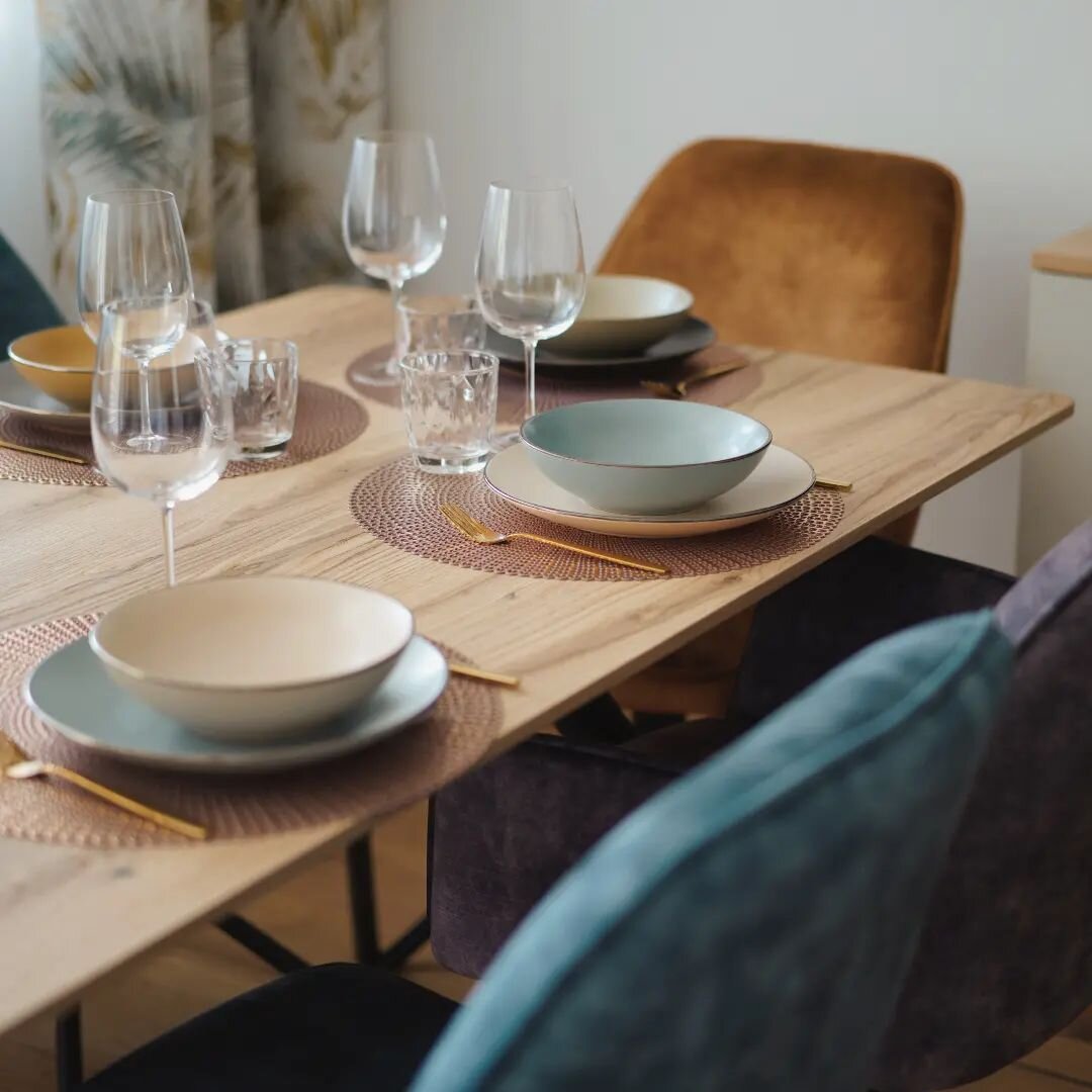 ▪️We love details▪️and you? 

#tcollectionmoments #interiordesign #premiumapartments #sterzing #vipiteno #altoadigedavivere #chic #suedtirolerleben #tabledesign #tabledecor #privateholiday #sudtirol