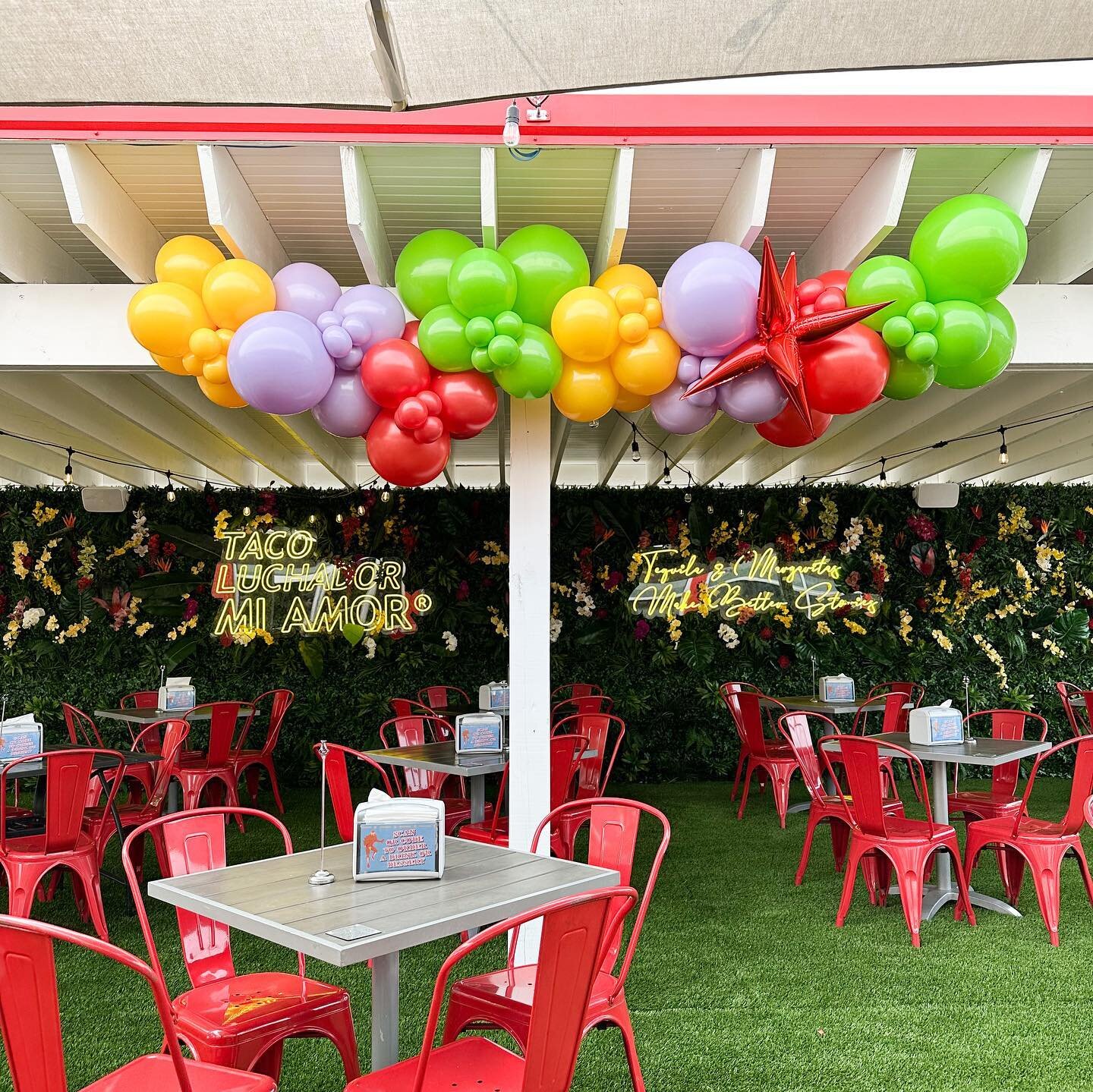 It&rsquo;s Grand Opening Day @taco_luchador &rsquo;s new location in J-TOWN and the new spot is gorgeous as ever!! Glad we could add a little POP of color! 🪅🌮🎈

#inflatelouisville#louisvilleballoons#louisvilleballoondecor#grandopeningballoons#loui