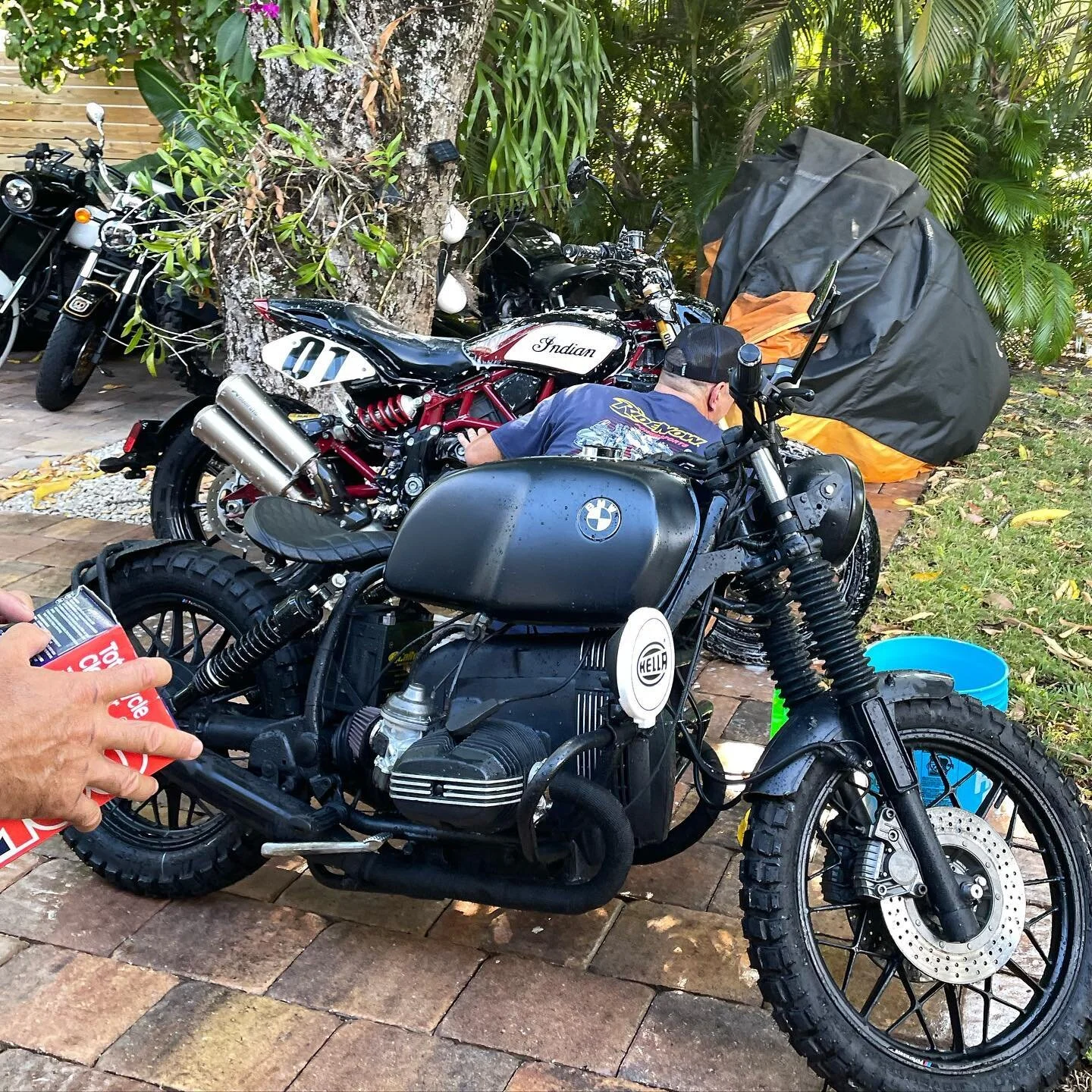 Moto Wash day #ugomi_miami #custommotorcycle