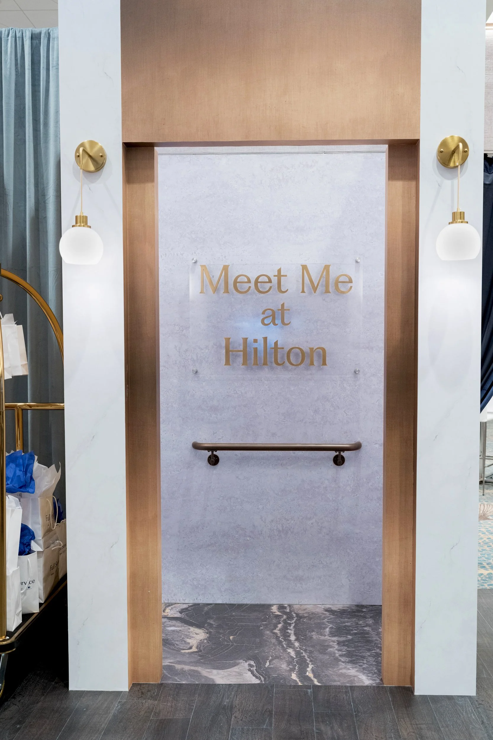Full Service Booth Elevator Photobooth