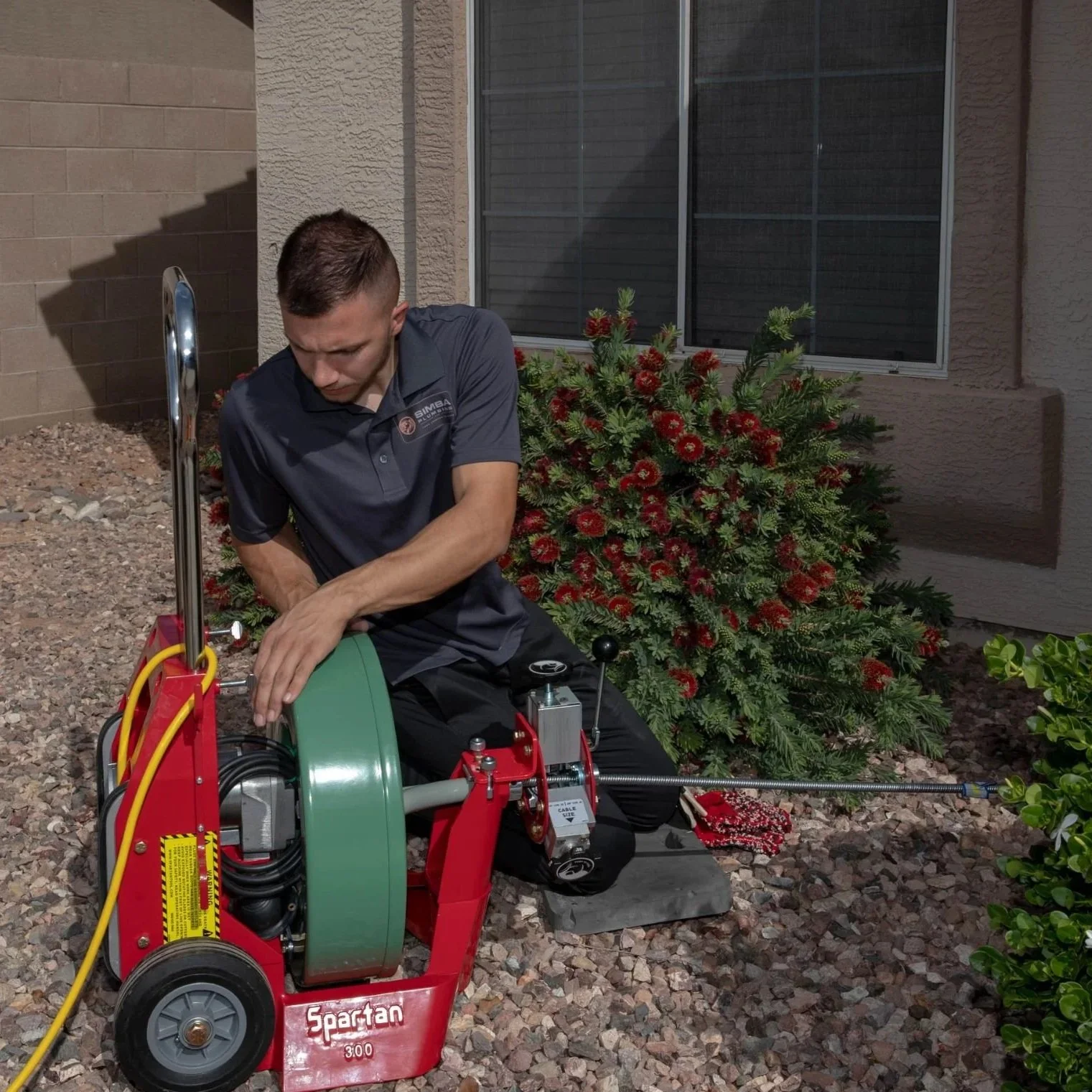 Hydro jetting vs drain snake: which is better for clearing clogs?