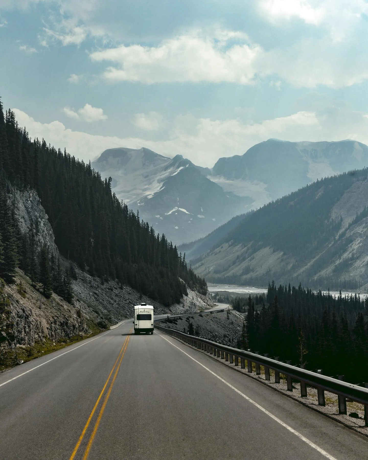 Someday I hope to travel out west in a camper van or RV! Live the dream of just travelling around and experiencing natures beauty on the road and learning how to be independent and okay on my own โค๏ธ
••••••••&bu