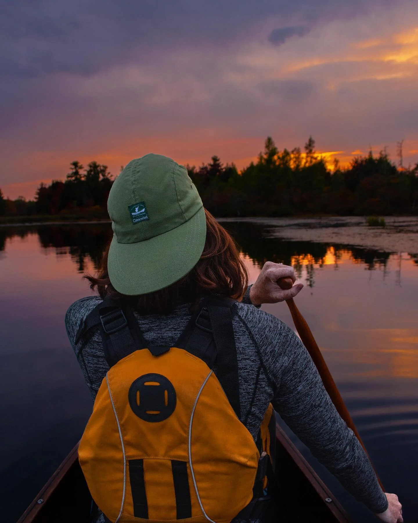 I need more sunset canoe paddles in my life! Little throw back to this beautiful sunset at Puzzle Lake a couple years ago!! Miss this trip and the amazing girls on it as well! ๐ถ 
•••••••••••&bul